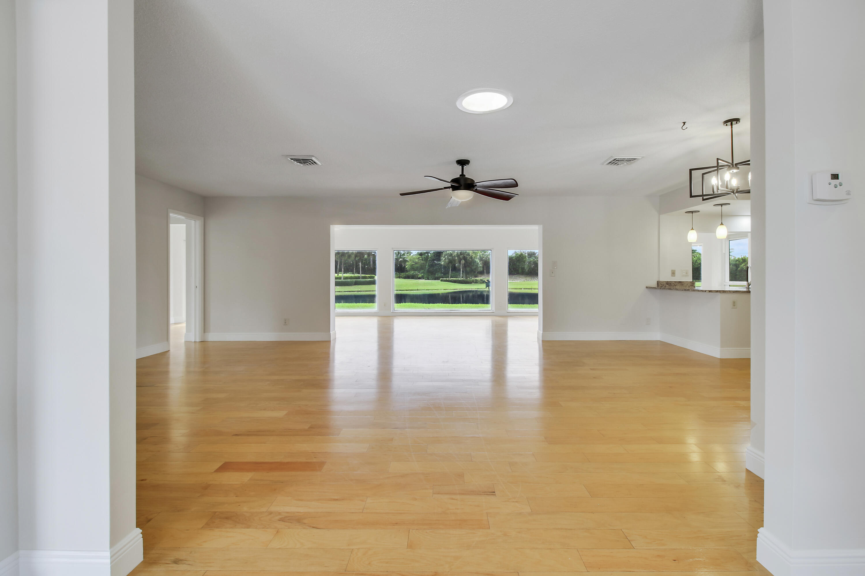 442 FRENCH ROYALE, Atlantis FL 33462