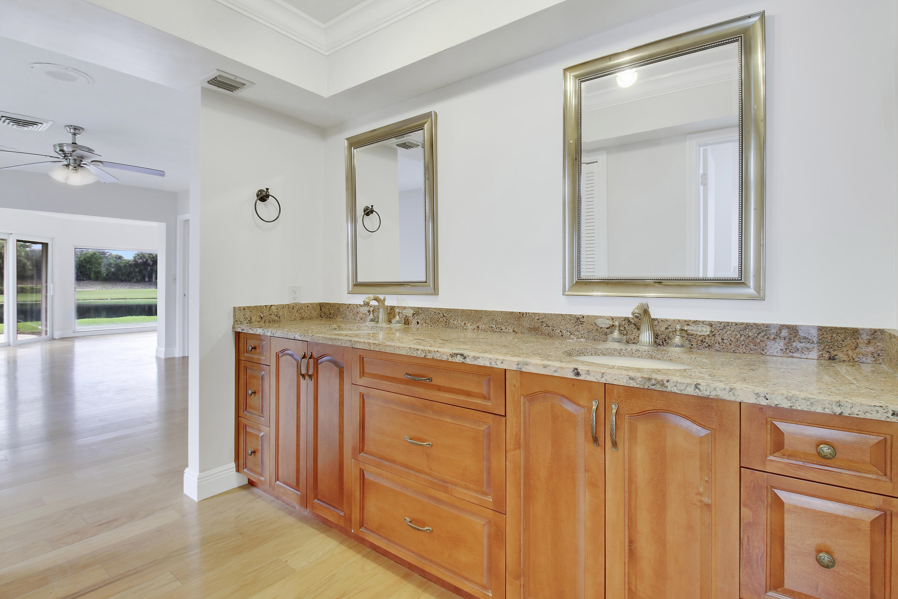 442 FRENCH ROYALE, Atlantis FL 33462