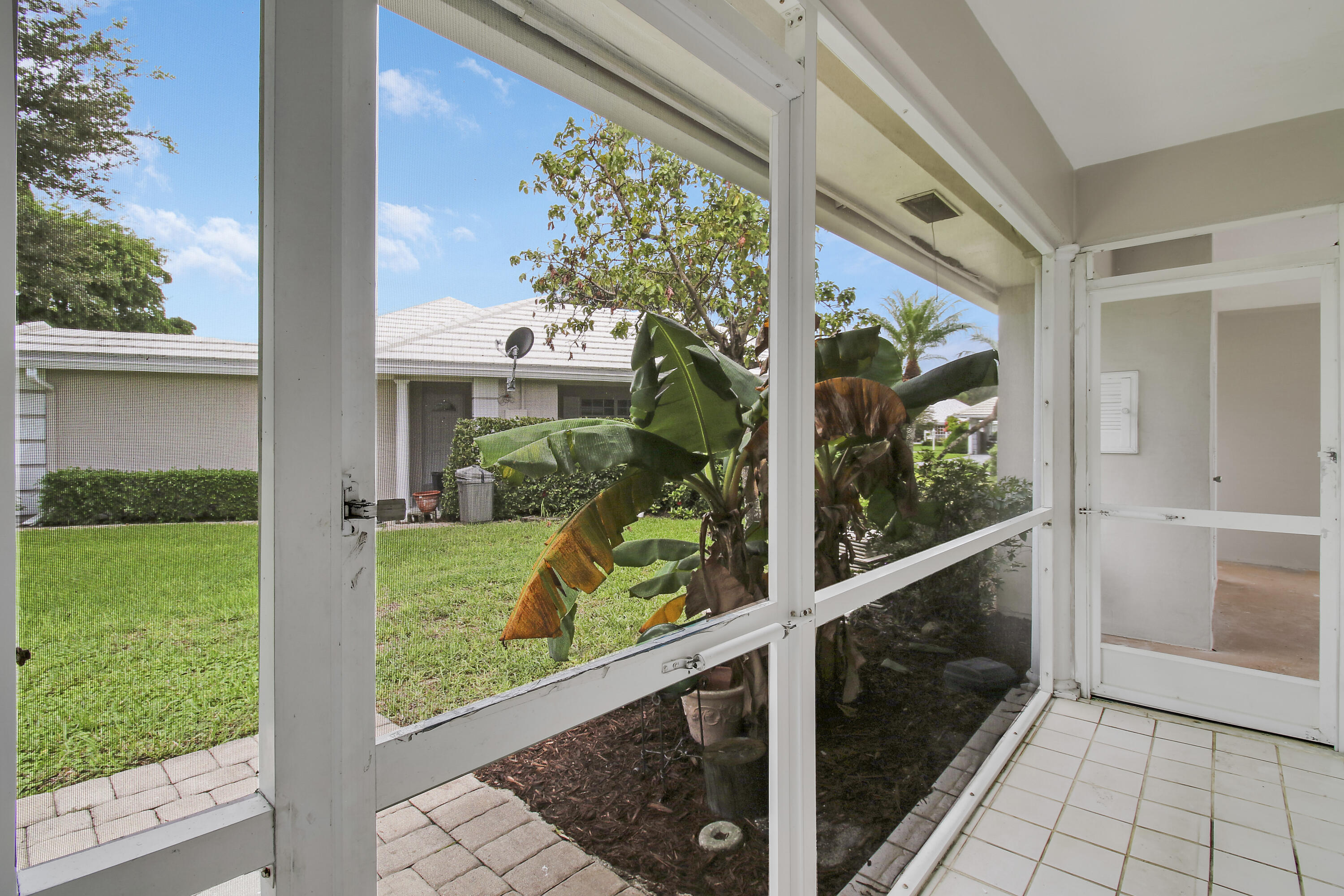 442 FRENCH ROYALE, Atlantis FL 33462