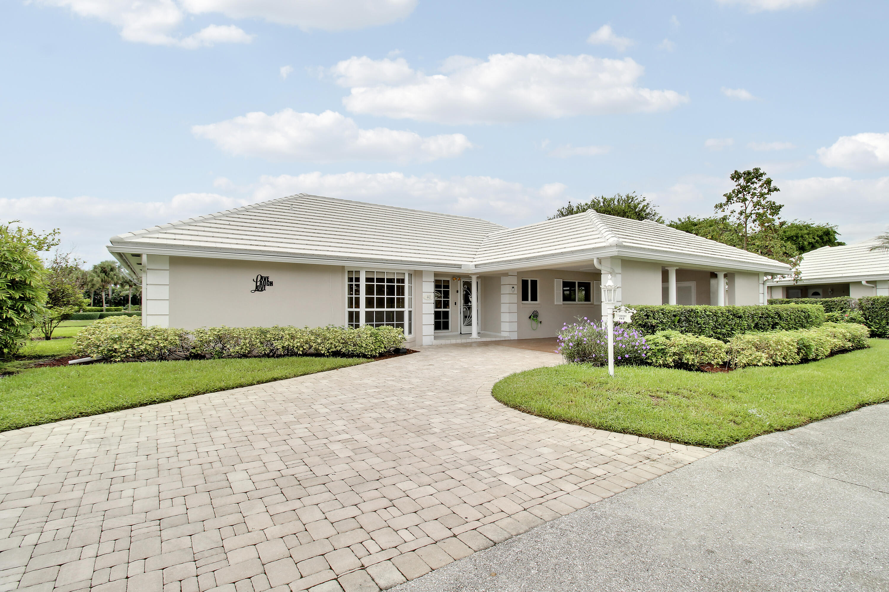 442 FRENCH ROYALE, Atlantis FL 33462