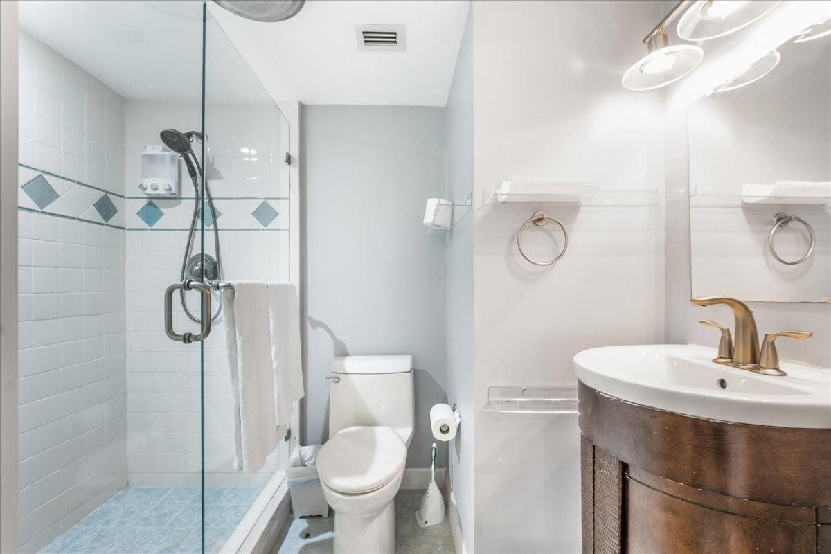 1203 Hillsboro Mile #6A, Hillsboro Beach FL 33062