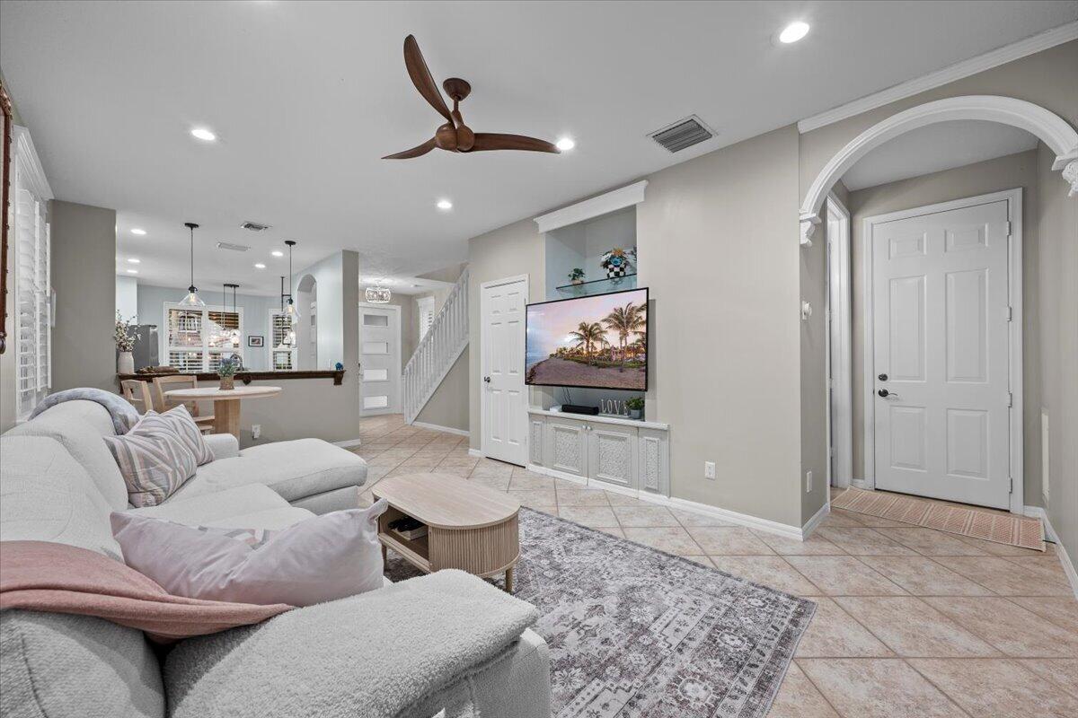 443 Pumpkin, Palm Beach Gardens FL 33410