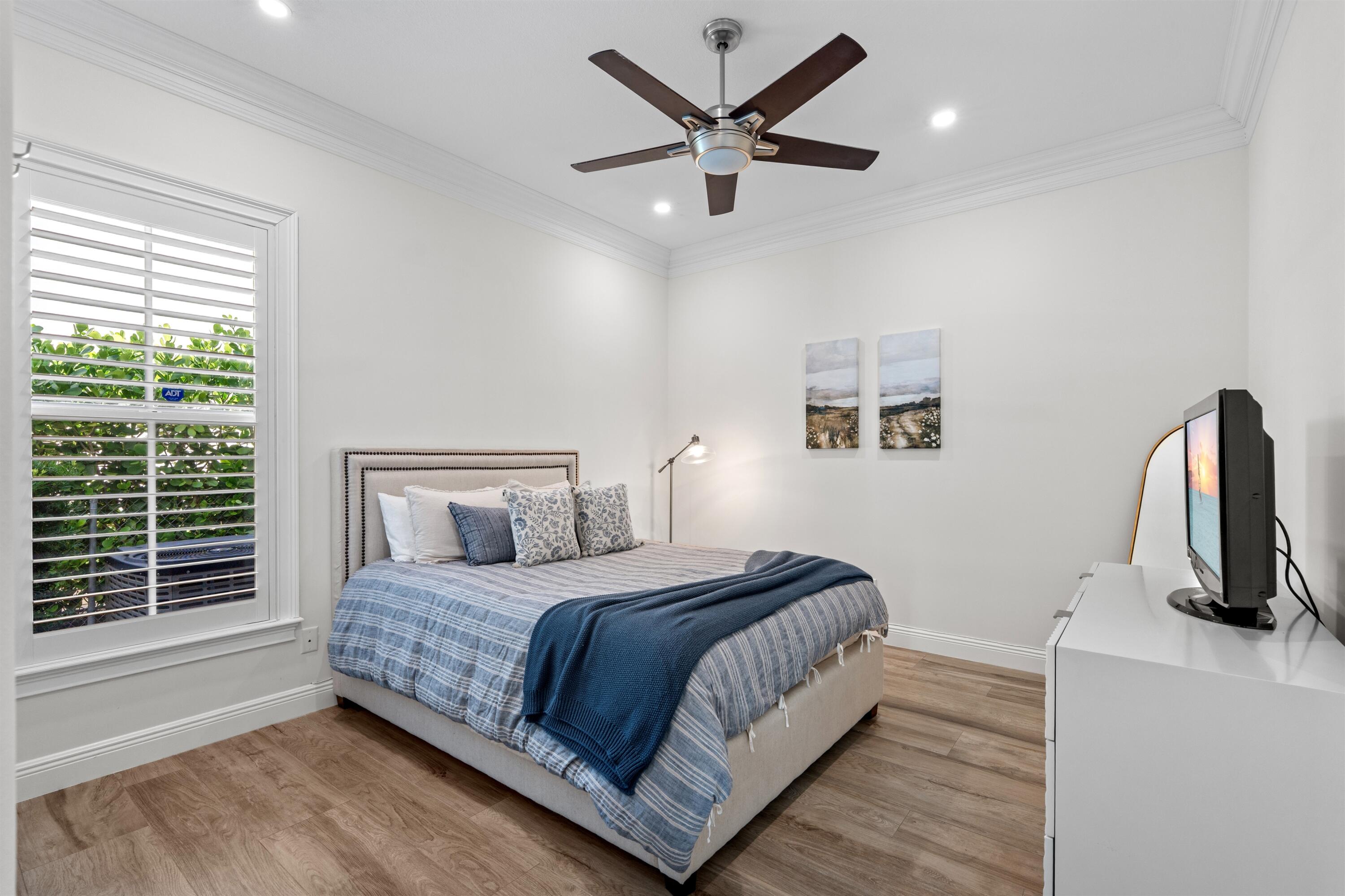 398 NE 8th, Boca Raton FL 33432