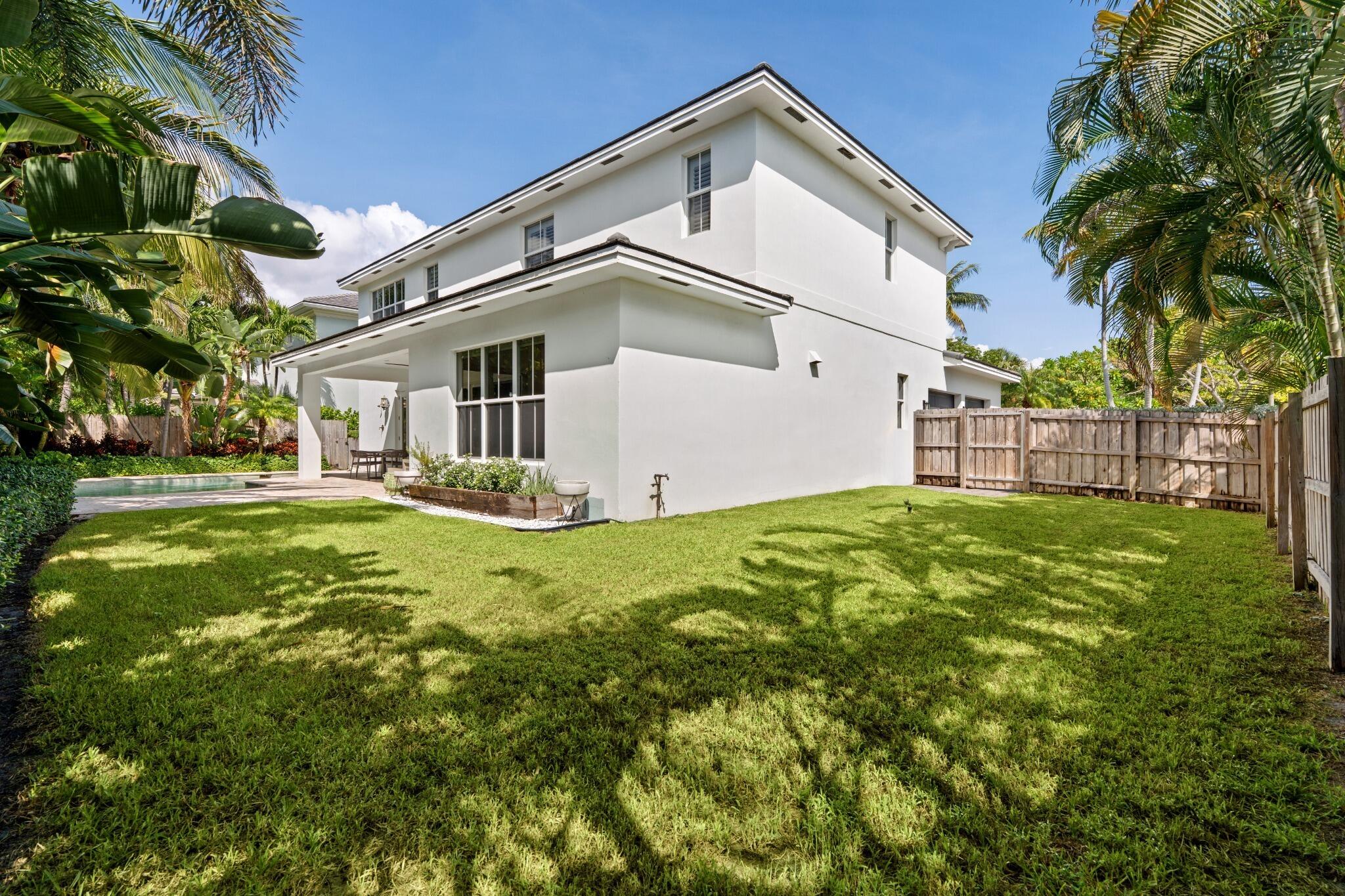 398 NE 8th, Boca Raton FL 33432