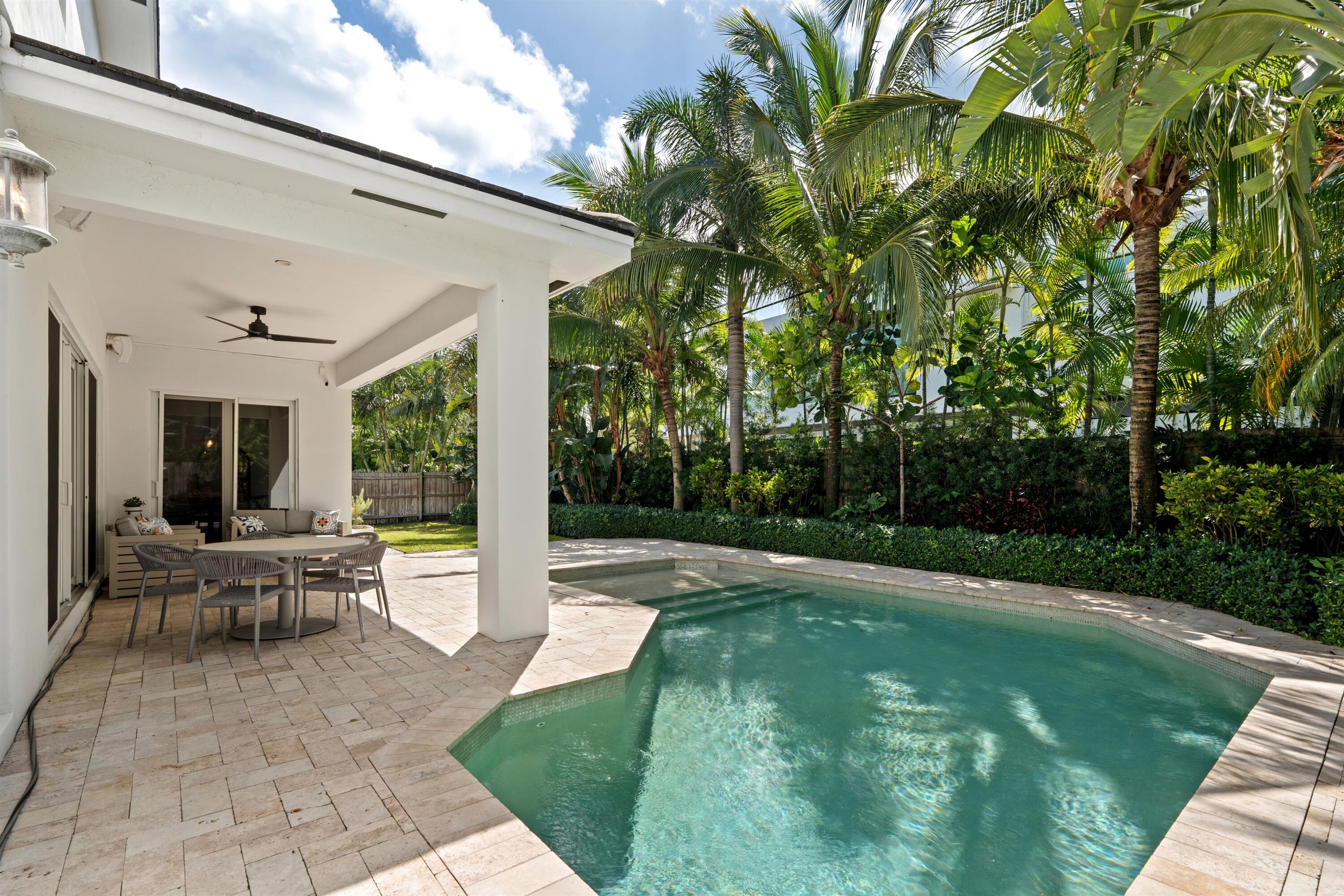 398 NE 8th, Boca Raton FL 33432
