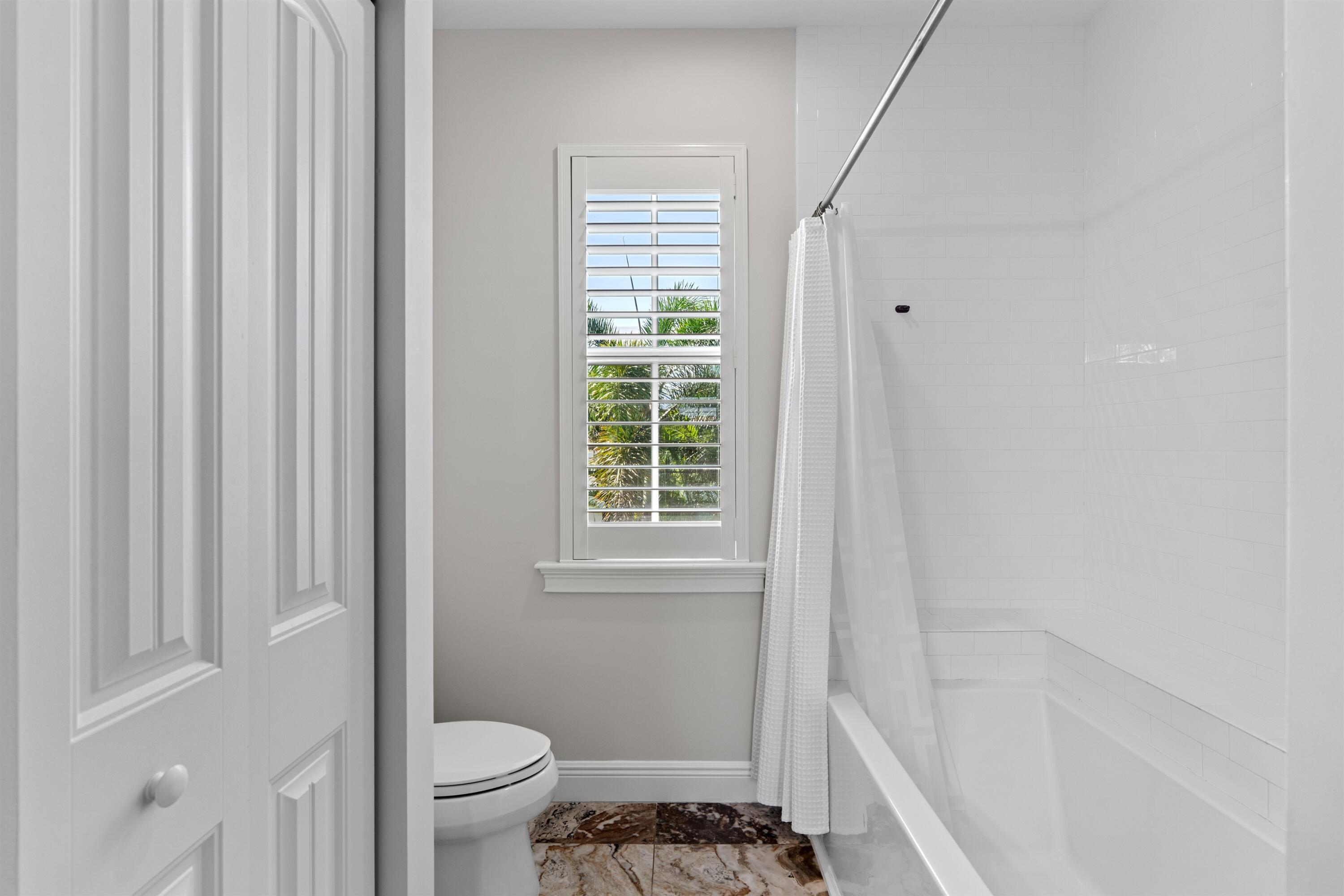 398 NE 8th, Boca Raton FL 33432