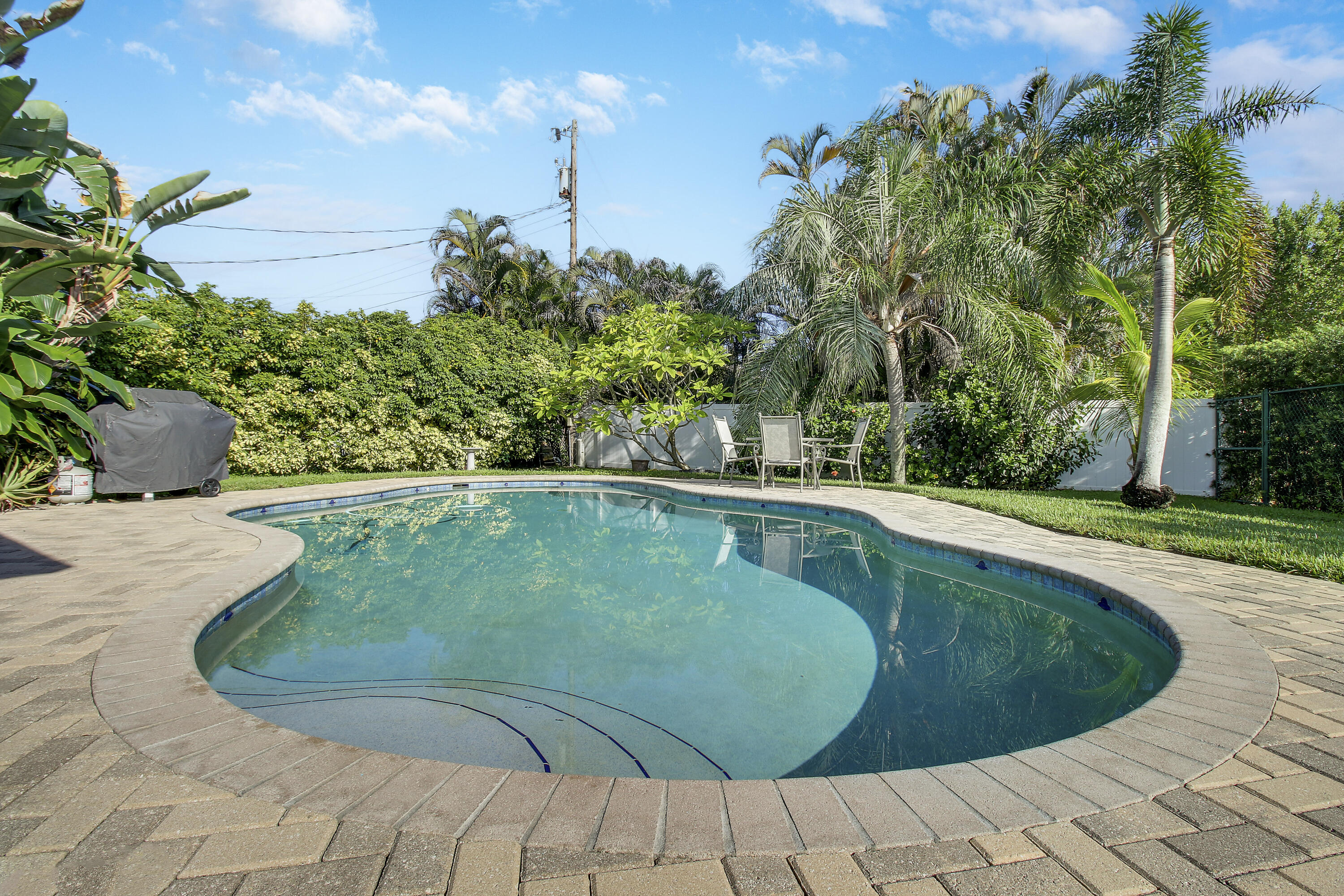 60 Camelia, Tequesta FL 33469