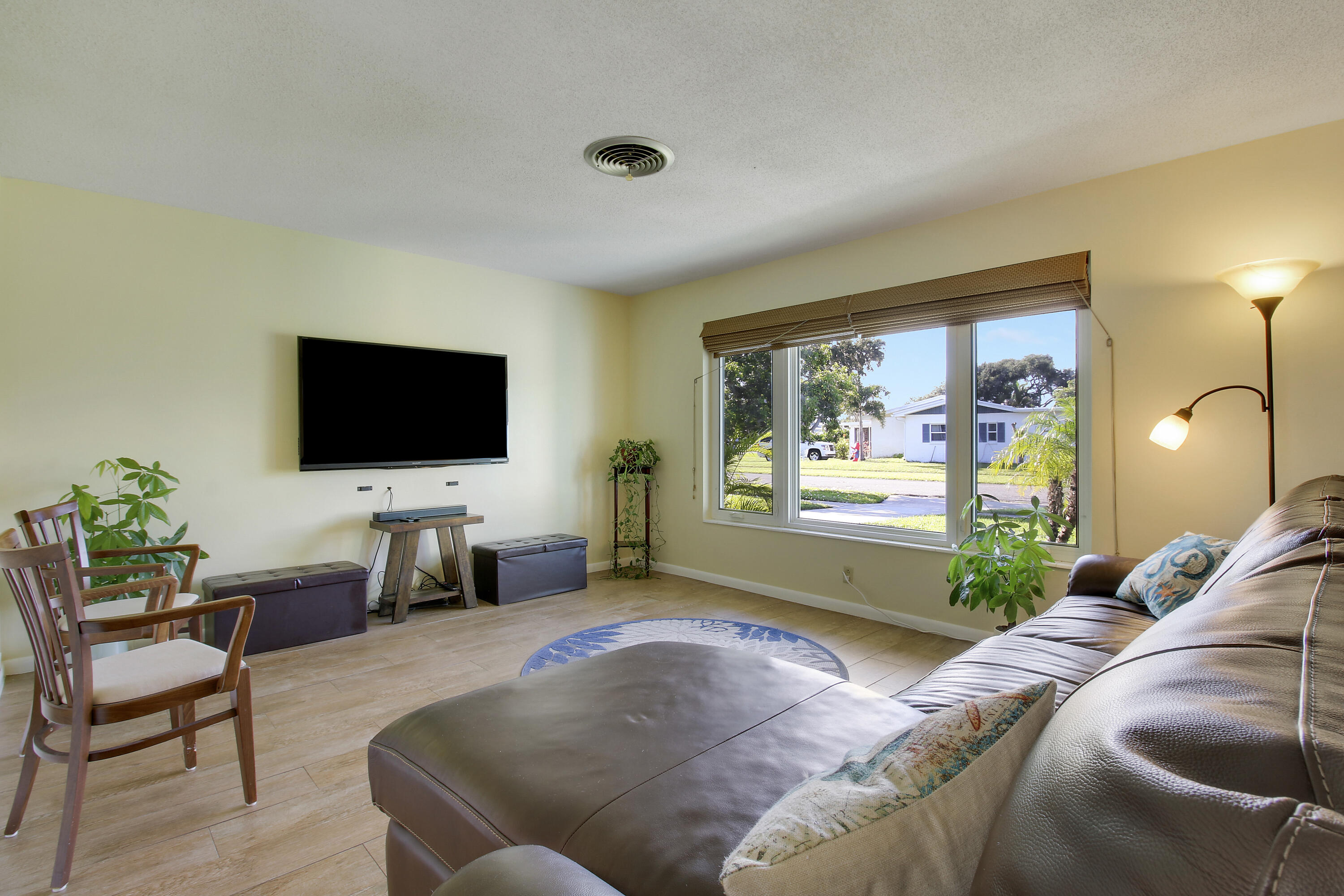 60 Camelia, Tequesta FL 33469