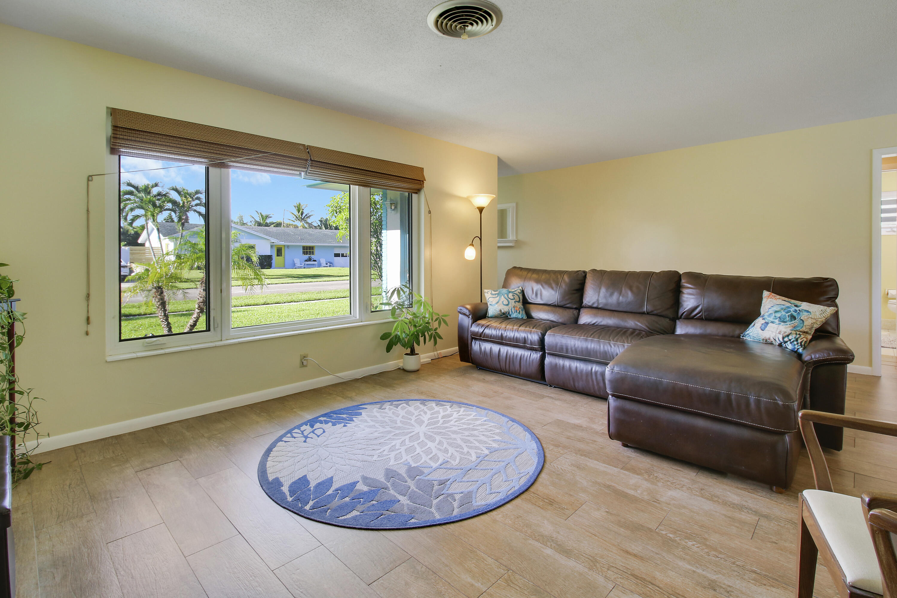 60 Camelia, Tequesta FL 33469