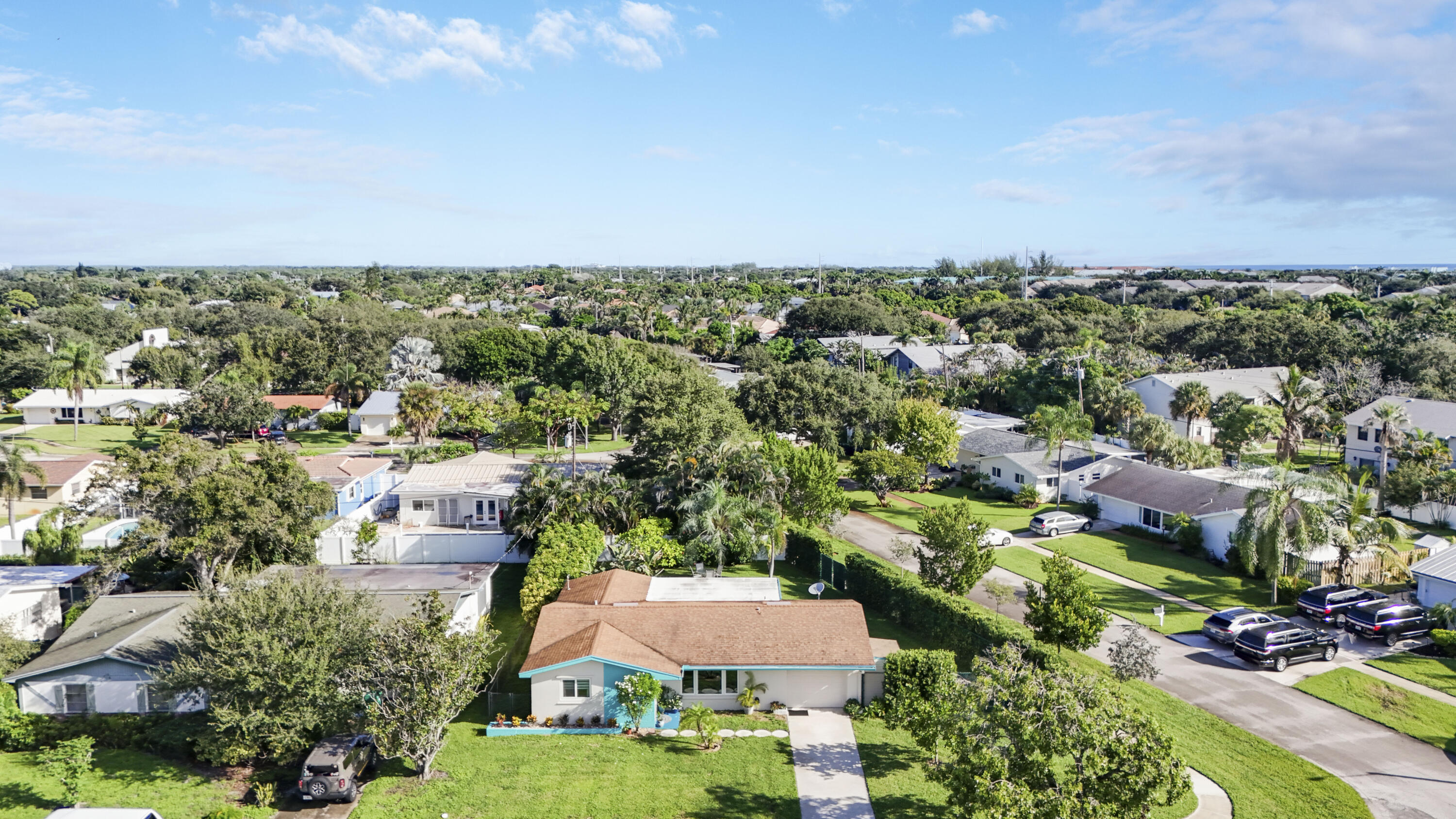 60 Camelia, Tequesta FL 33469