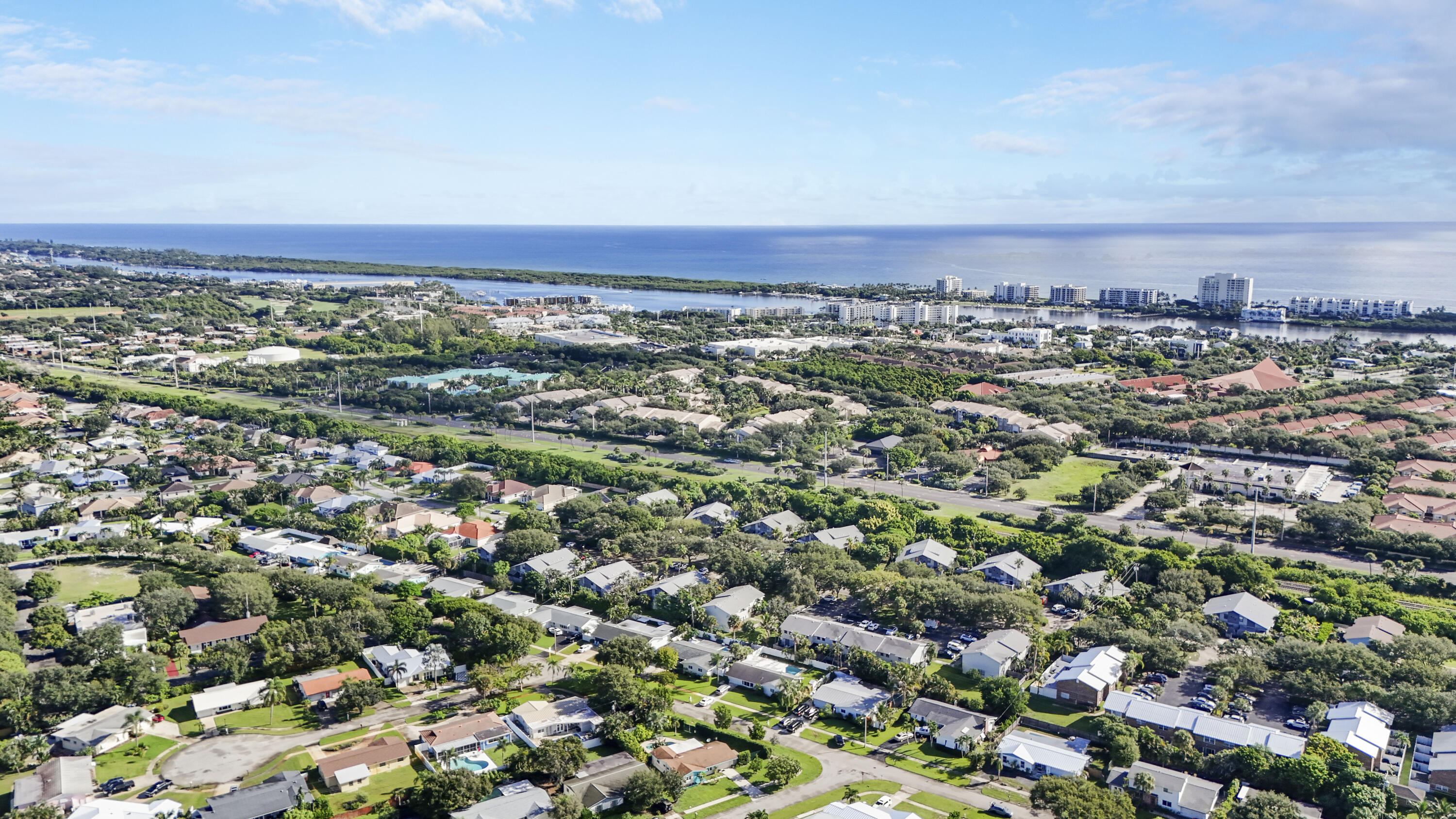 60 Camelia, Tequesta FL 33469
