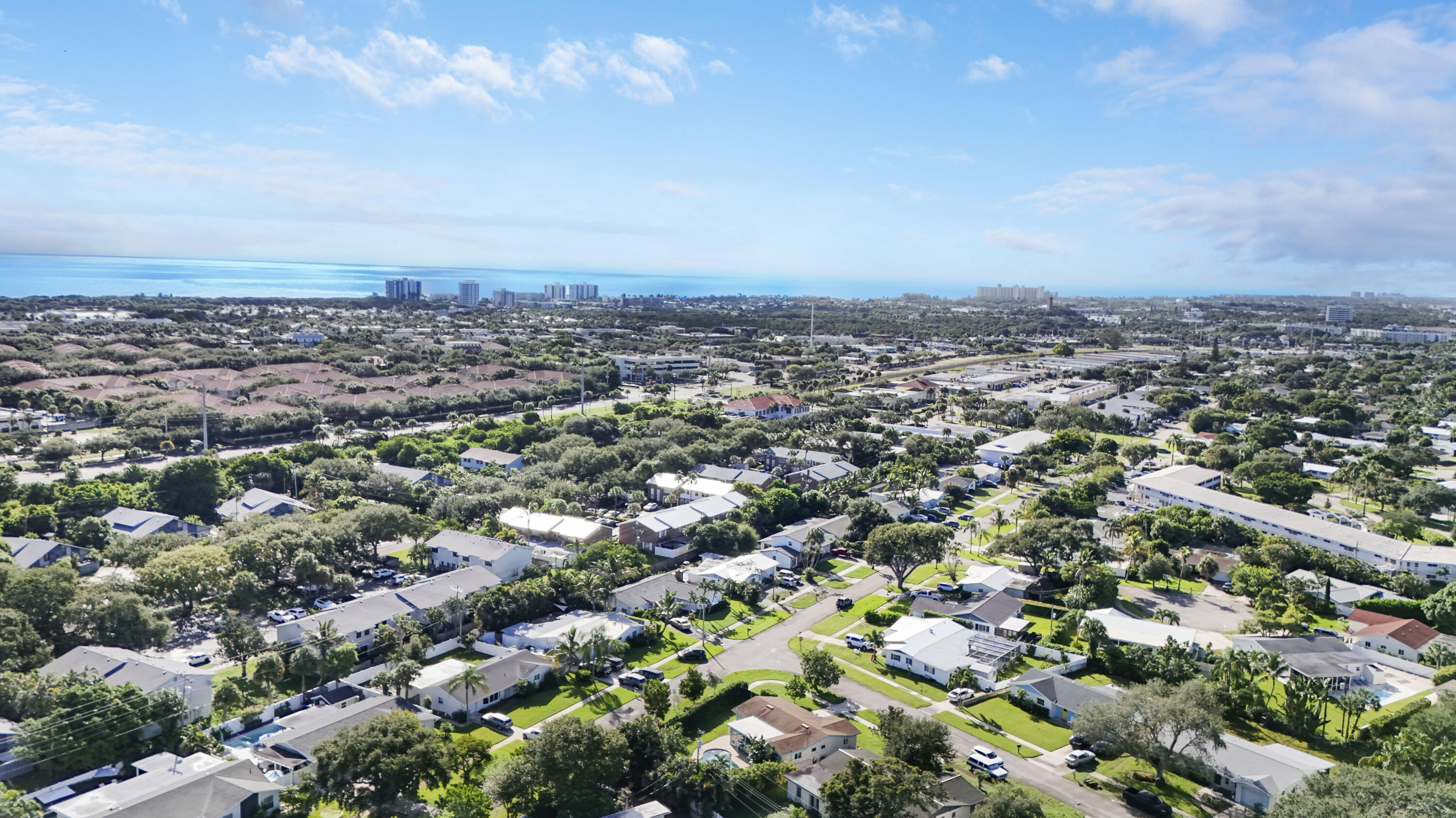 60 Camelia, Tequesta FL 33469