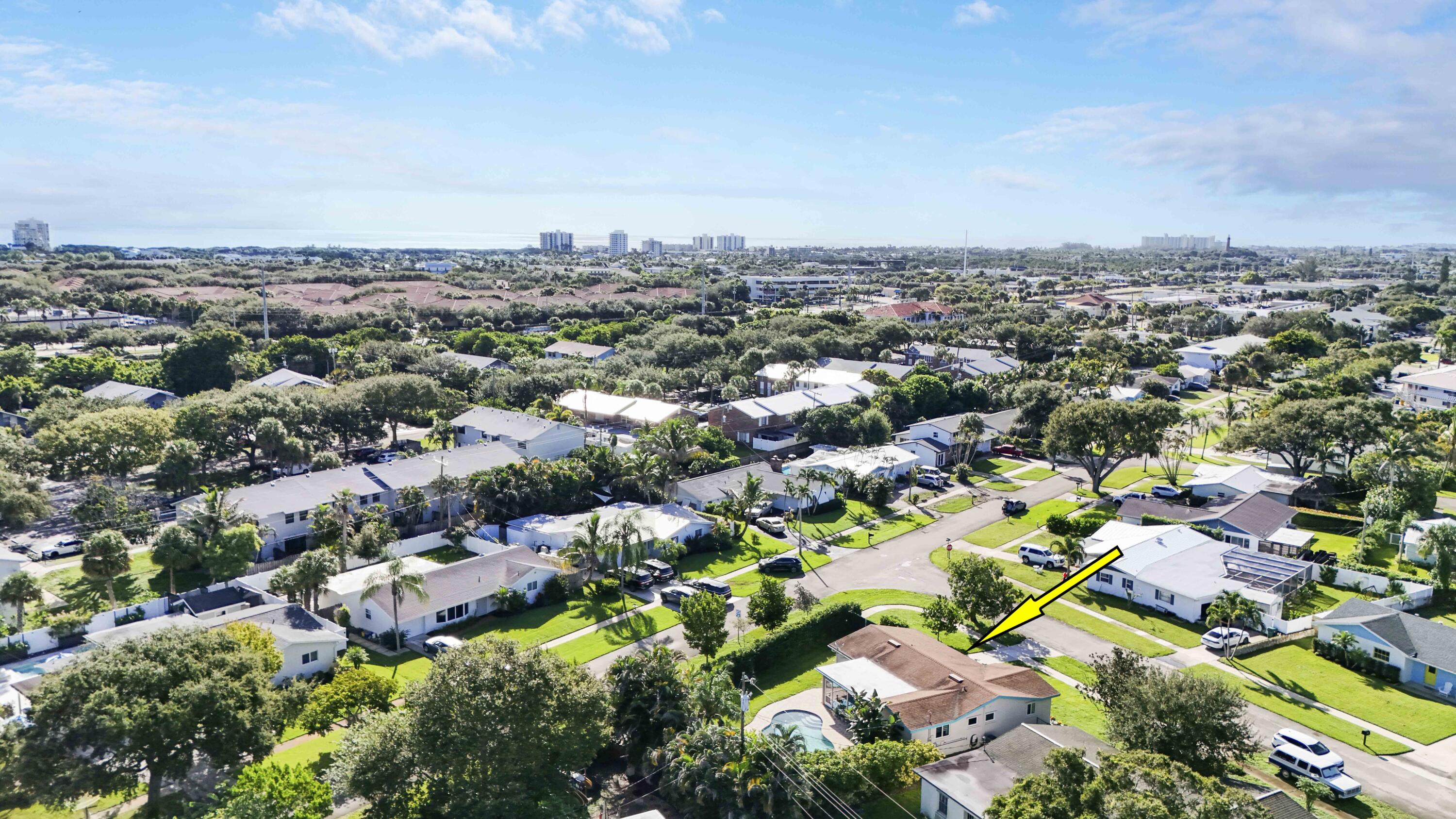 60 Camelia, Tequesta FL 33469