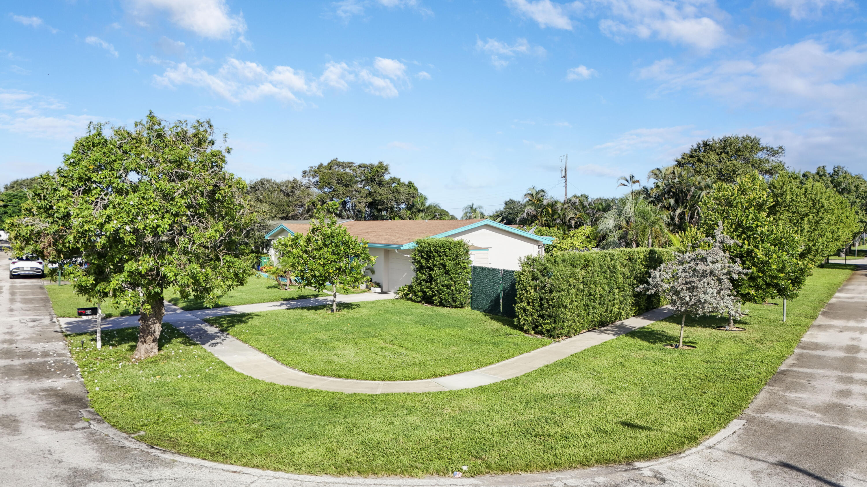 60 Camelia, Tequesta FL 33469