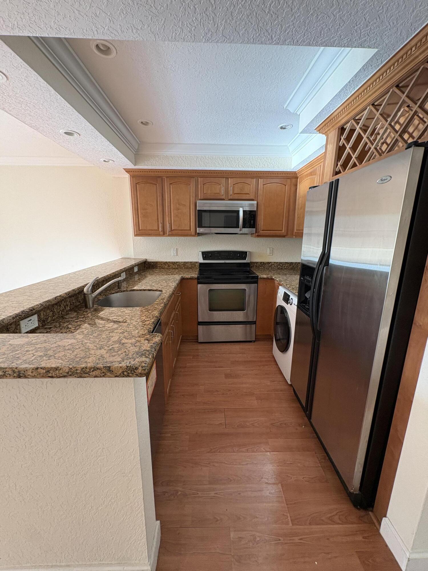150 NE 15TH #248, Fort Lauderdale FL 33301