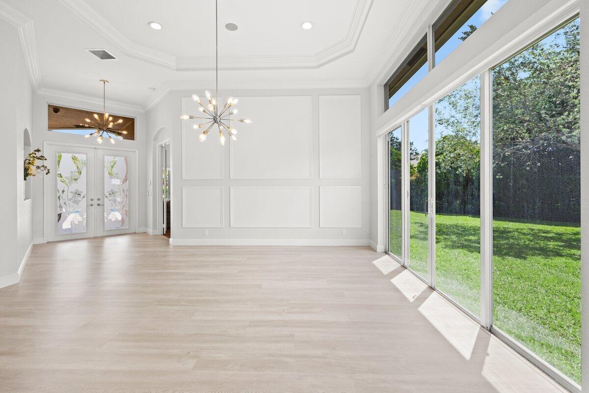2933 E Fontana, Royal Palm Beach FL 33411