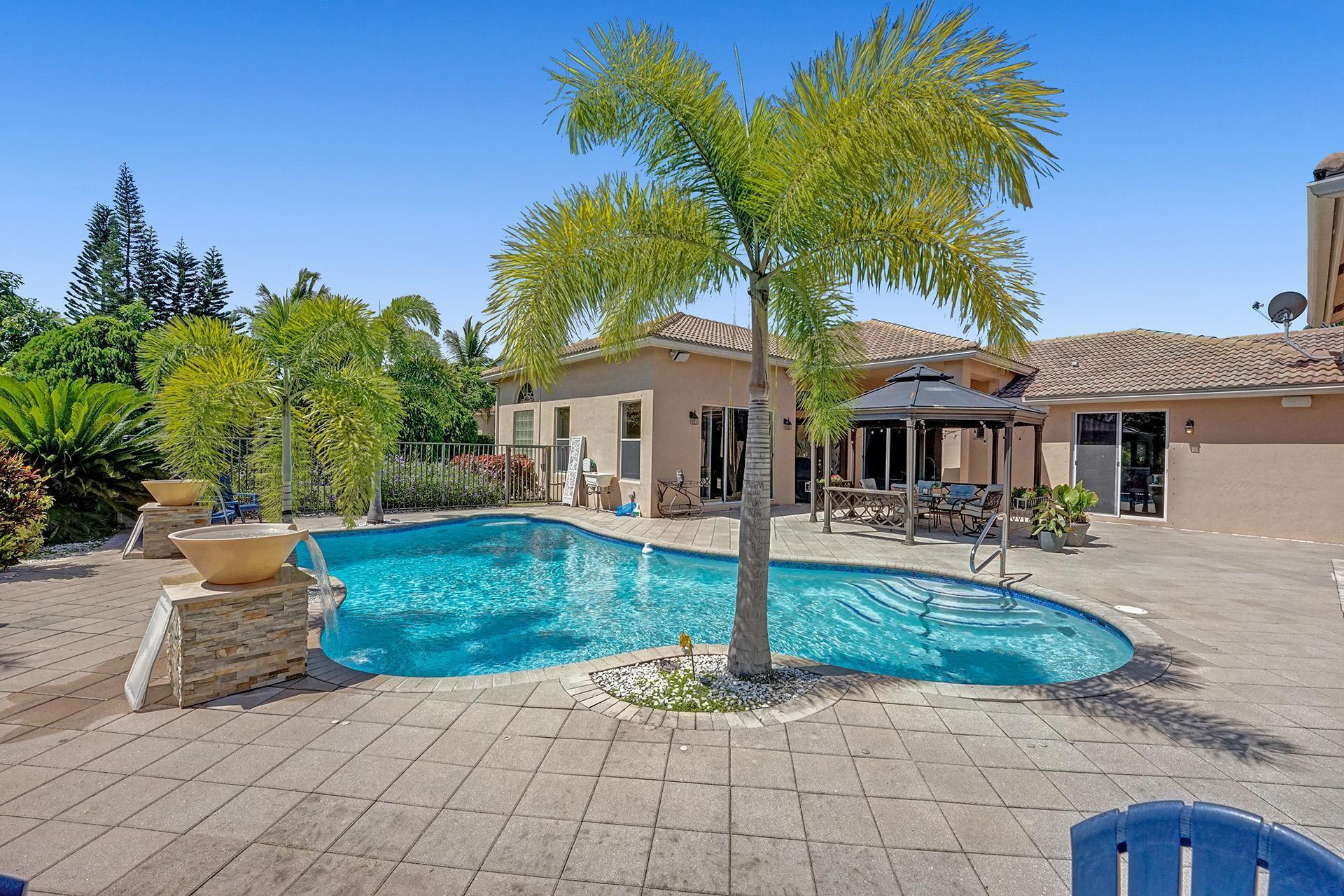 2933 E Fontana, Royal Palm Beach FL 33411