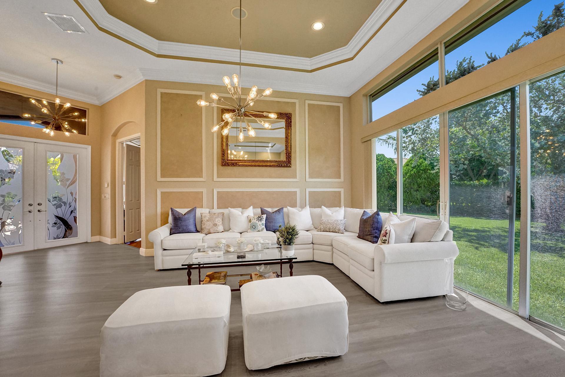 2933 E Fontana, Royal Palm Beach FL 33411