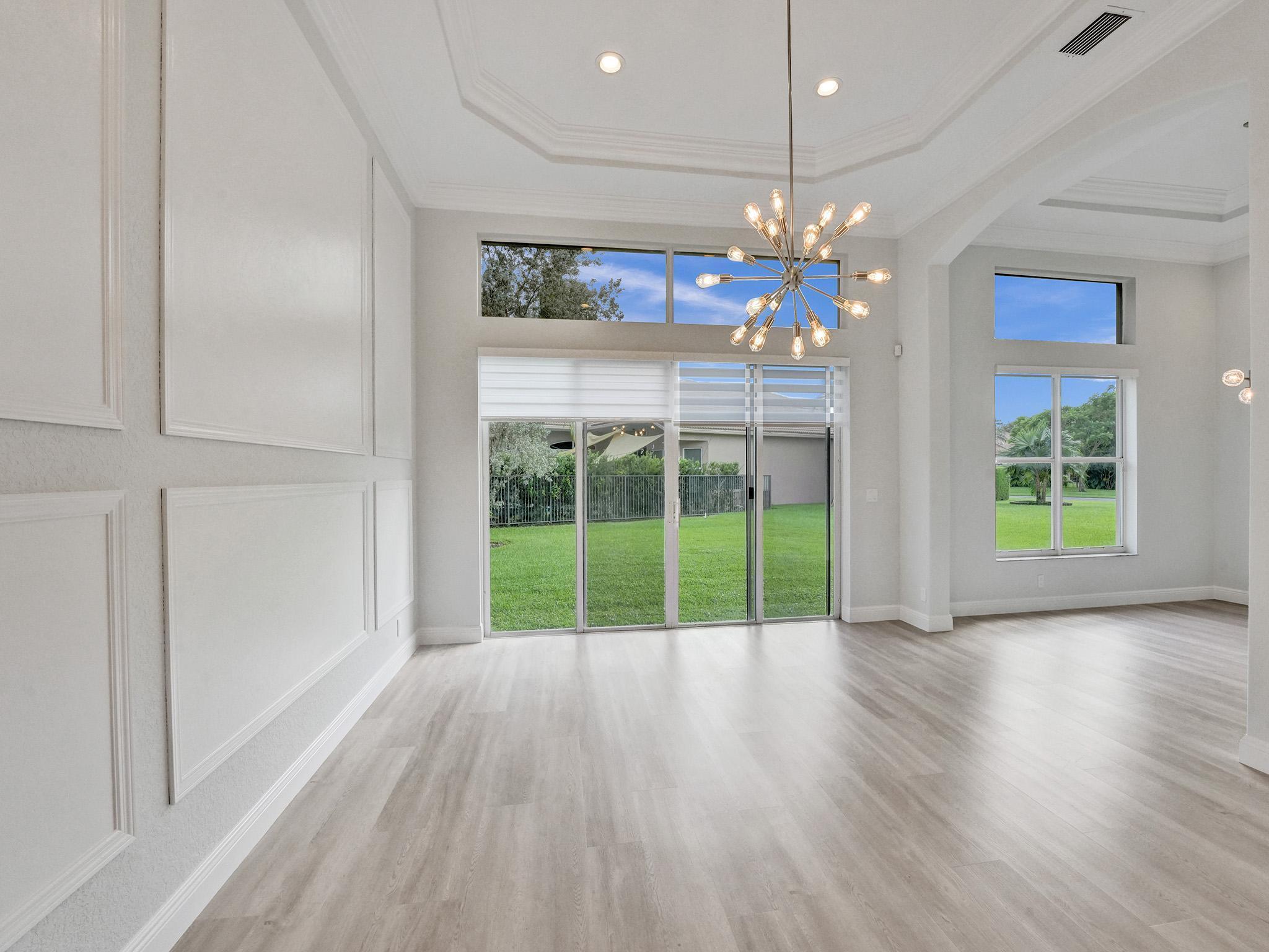2933 E Fontana, Royal Palm Beach FL 33411
