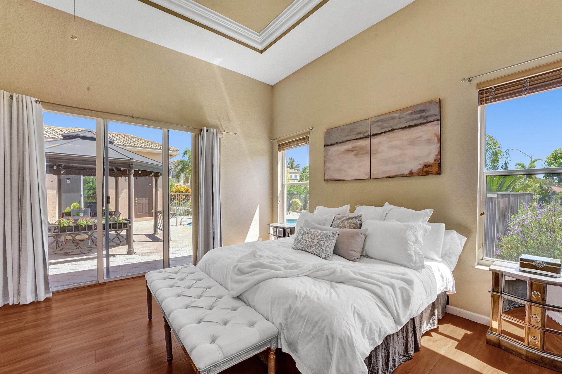 2933 E Fontana, Royal Palm Beach FL 33411