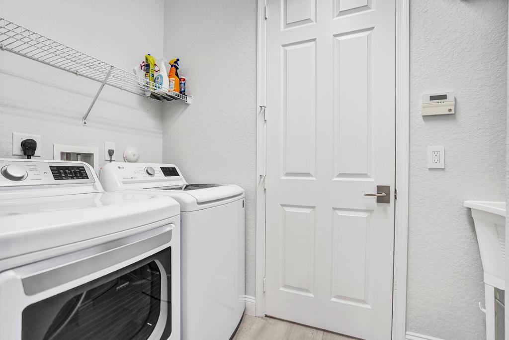 2933 E Fontana, Royal Palm Beach FL 33411