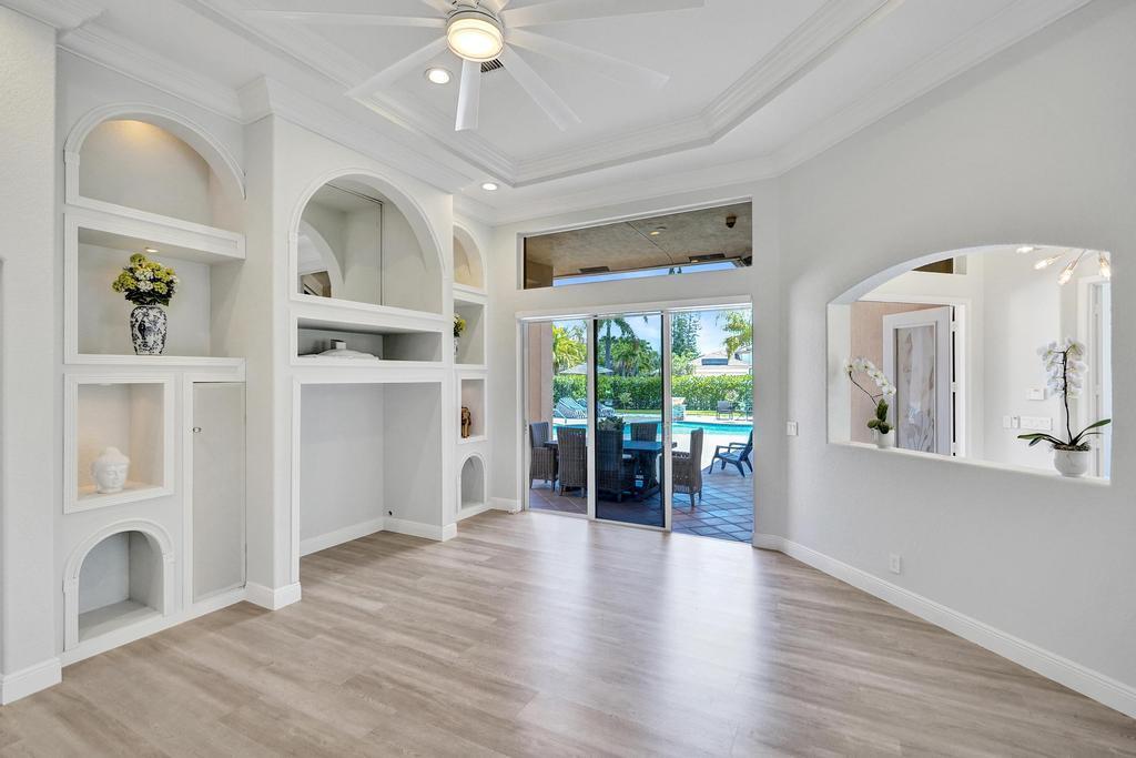 2933 E Fontana, Royal Palm Beach FL 33411