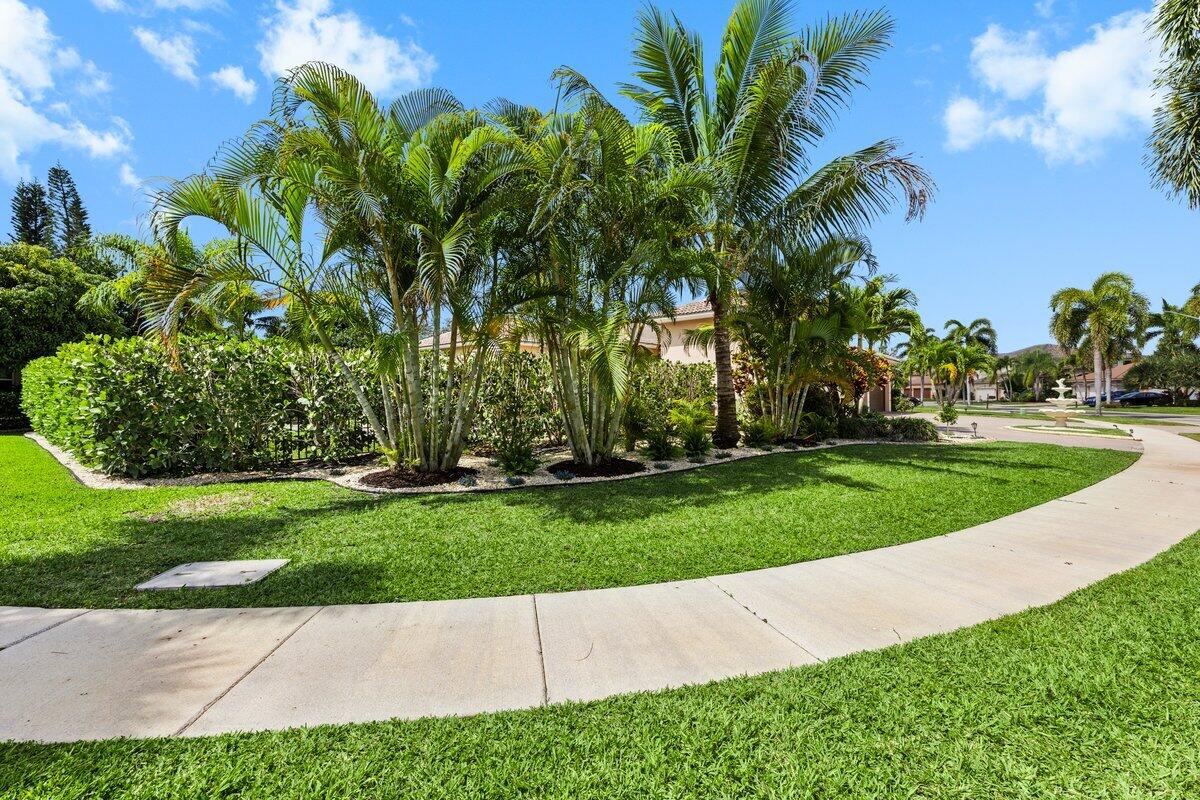 2933 E Fontana, Royal Palm Beach FL 33411