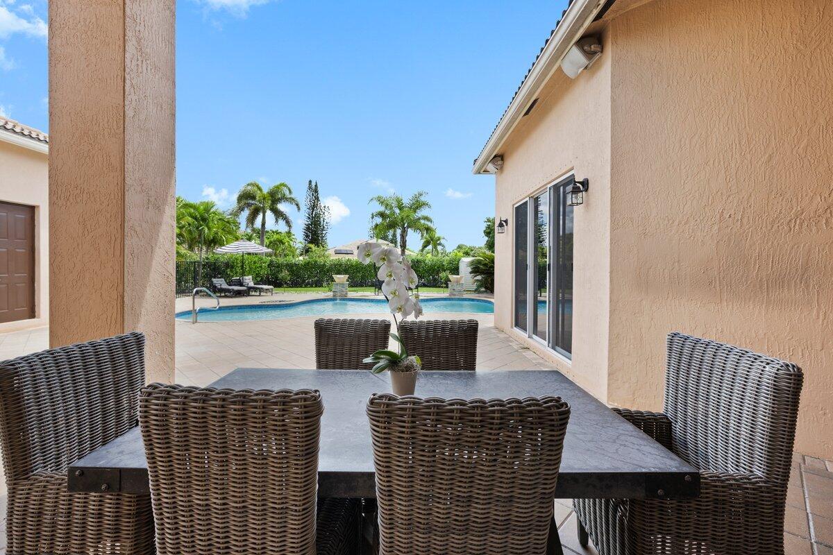 2933 E Fontana, Royal Palm Beach FL 33411