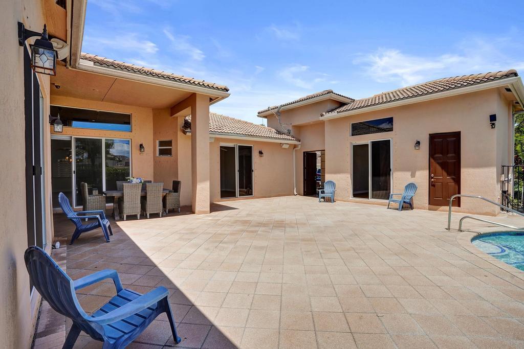 2933 E Fontana, Royal Palm Beach FL 33411