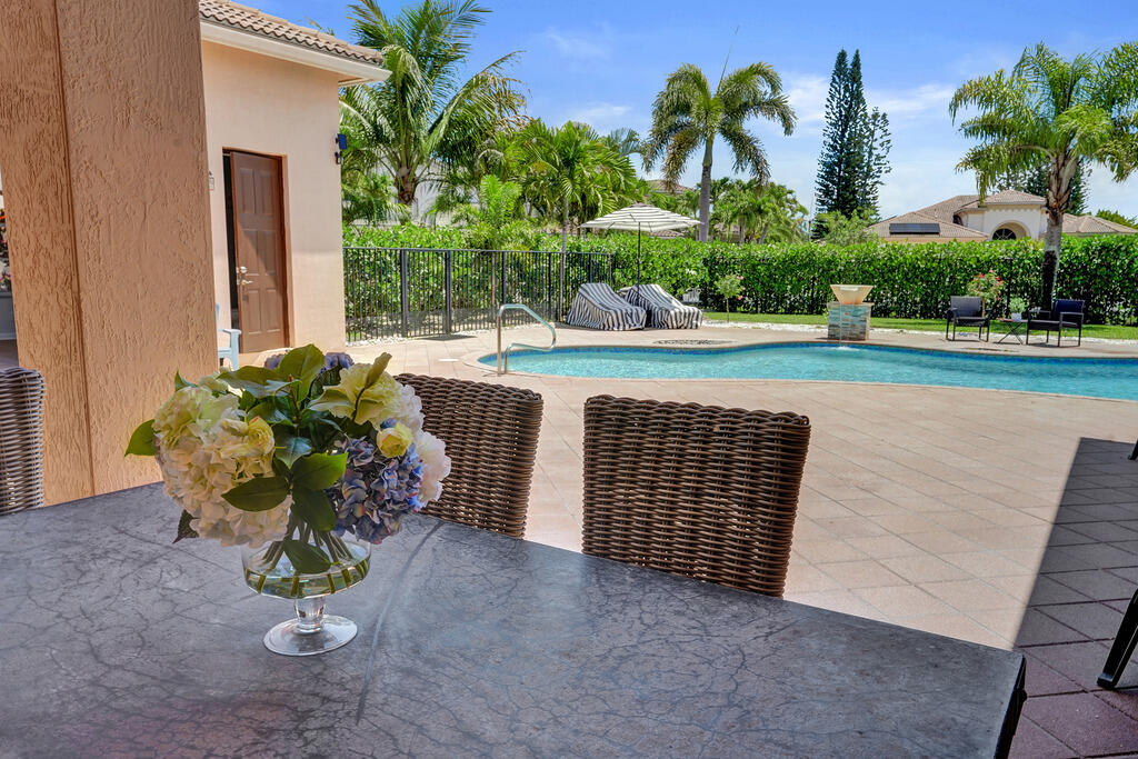 2933 E Fontana, Royal Palm Beach FL 33411