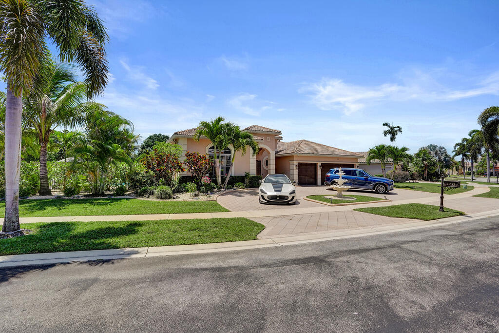 2933 E Fontana, Royal Palm Beach FL 33411