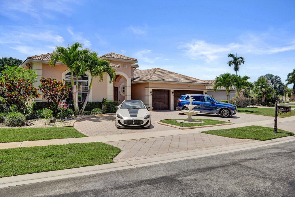 2933 E Fontana, Royal Palm Beach FL 33411