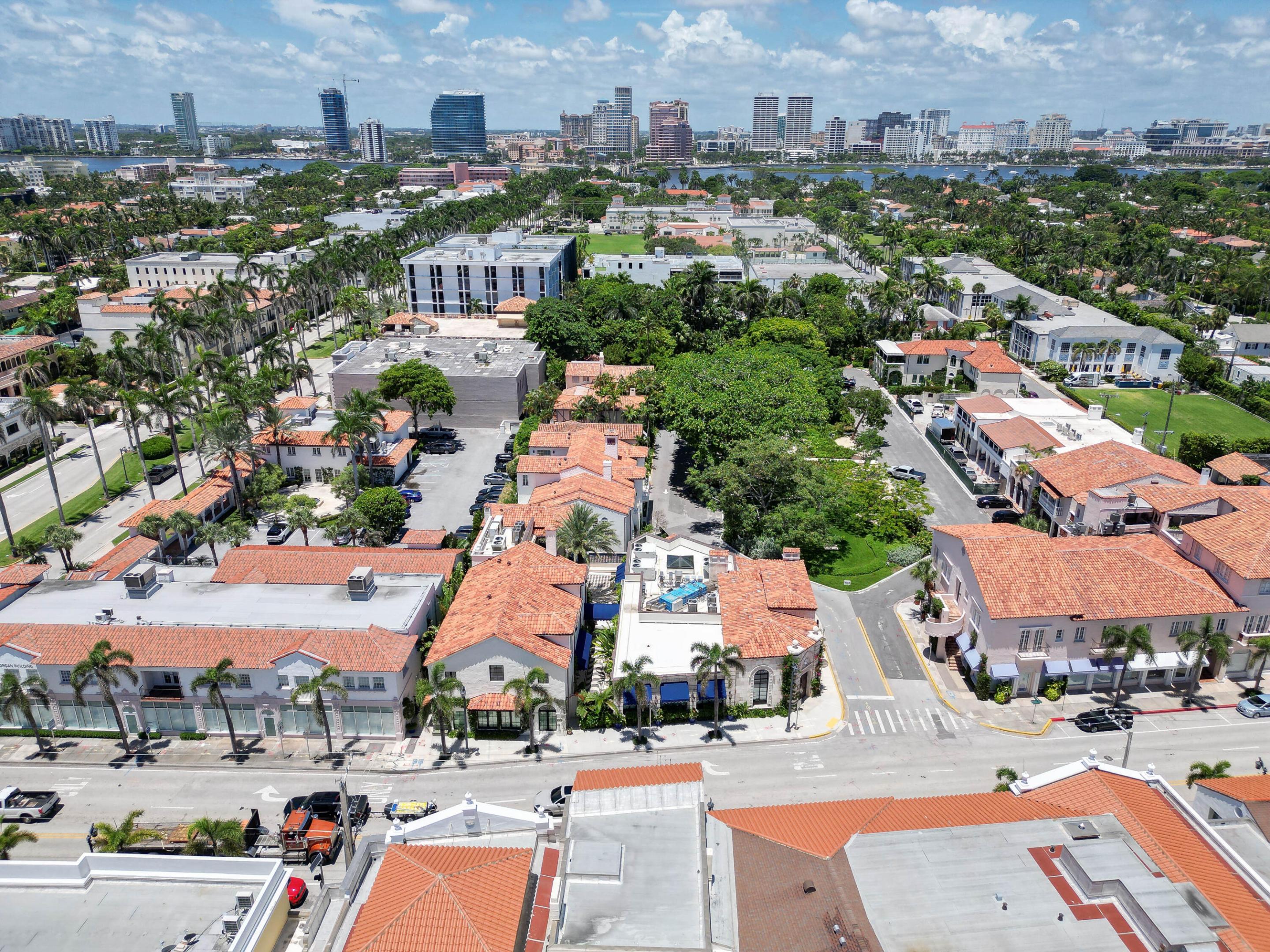 236 Phipps #202, Palm Beach FL 33480