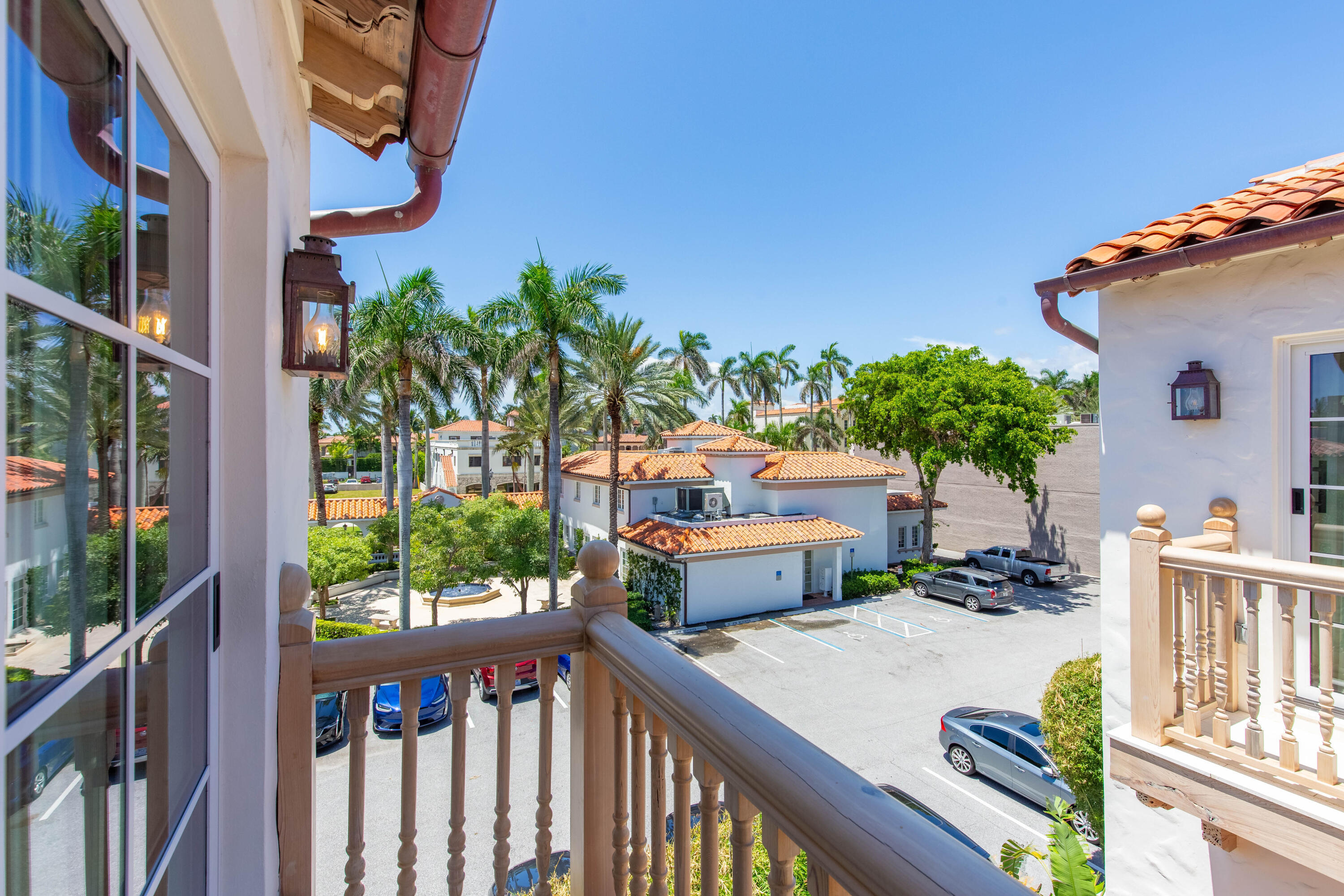 236 Phipps #202, Palm Beach FL 33480