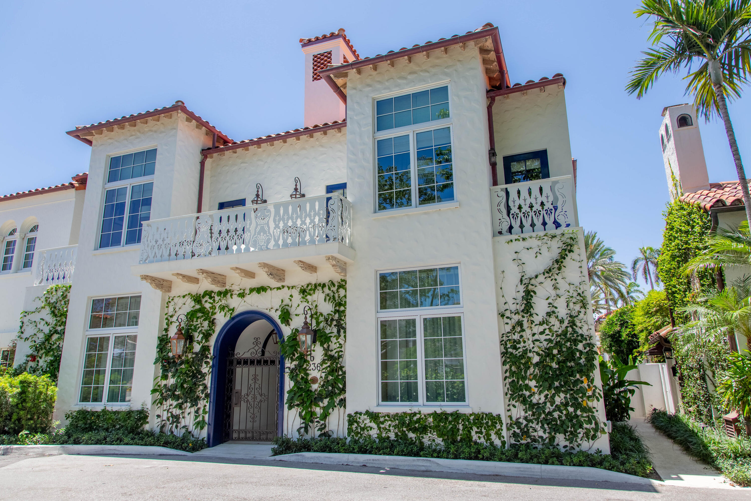 236 Phipps #202, Palm Beach FL 33480
