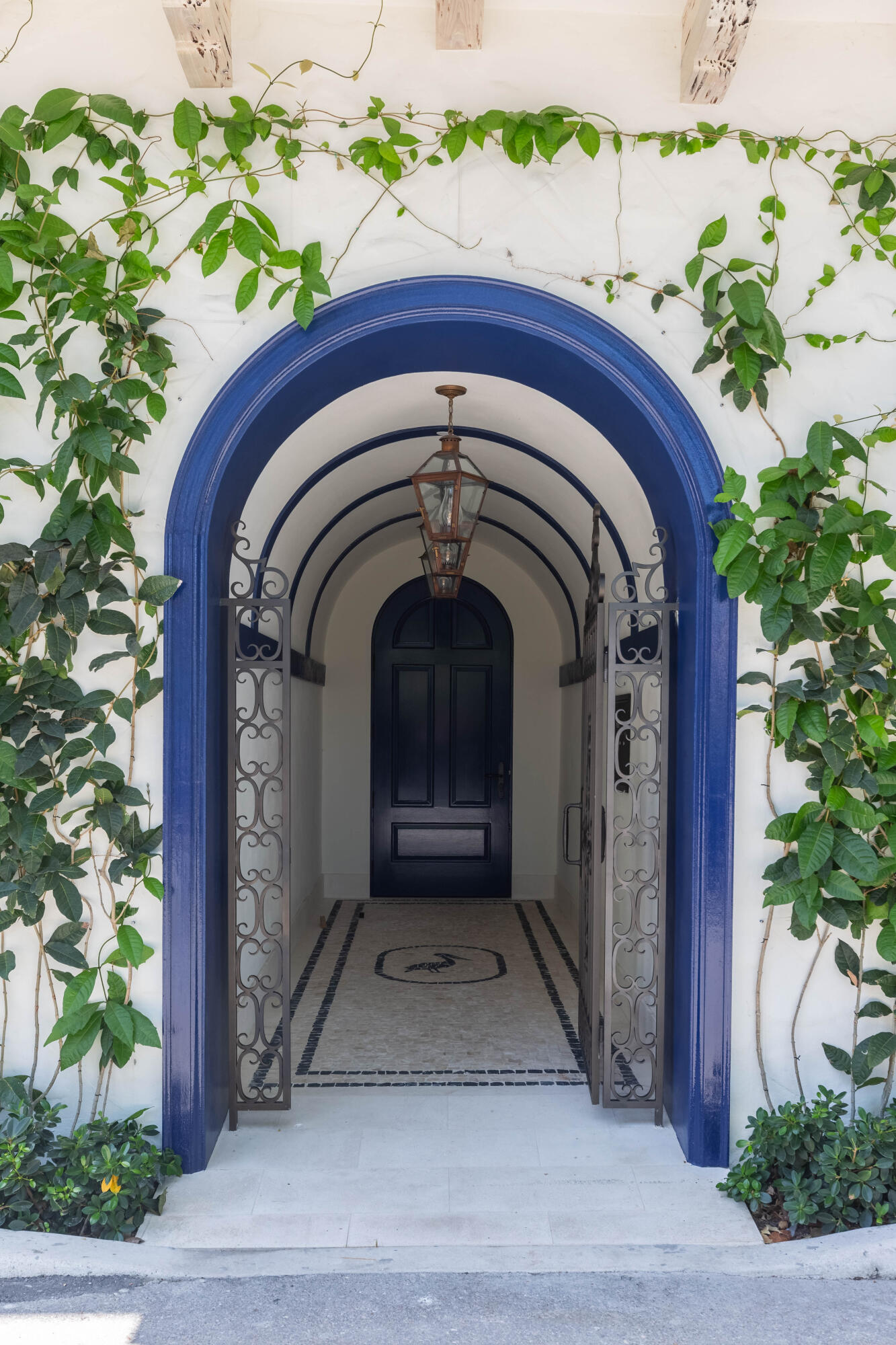 236 Phipps #202, Palm Beach FL 33480