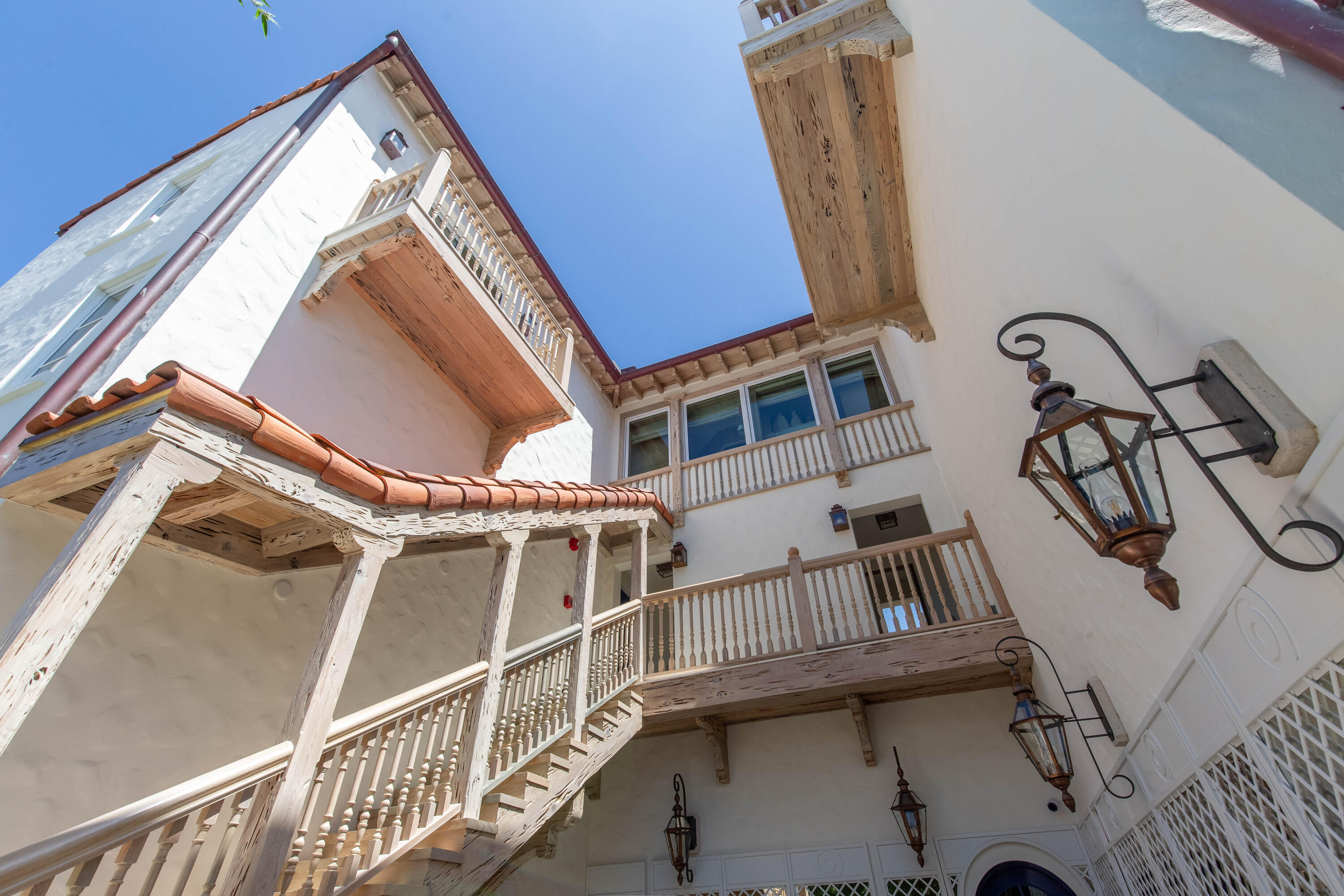 236 Phipps #202, Palm Beach FL 33480