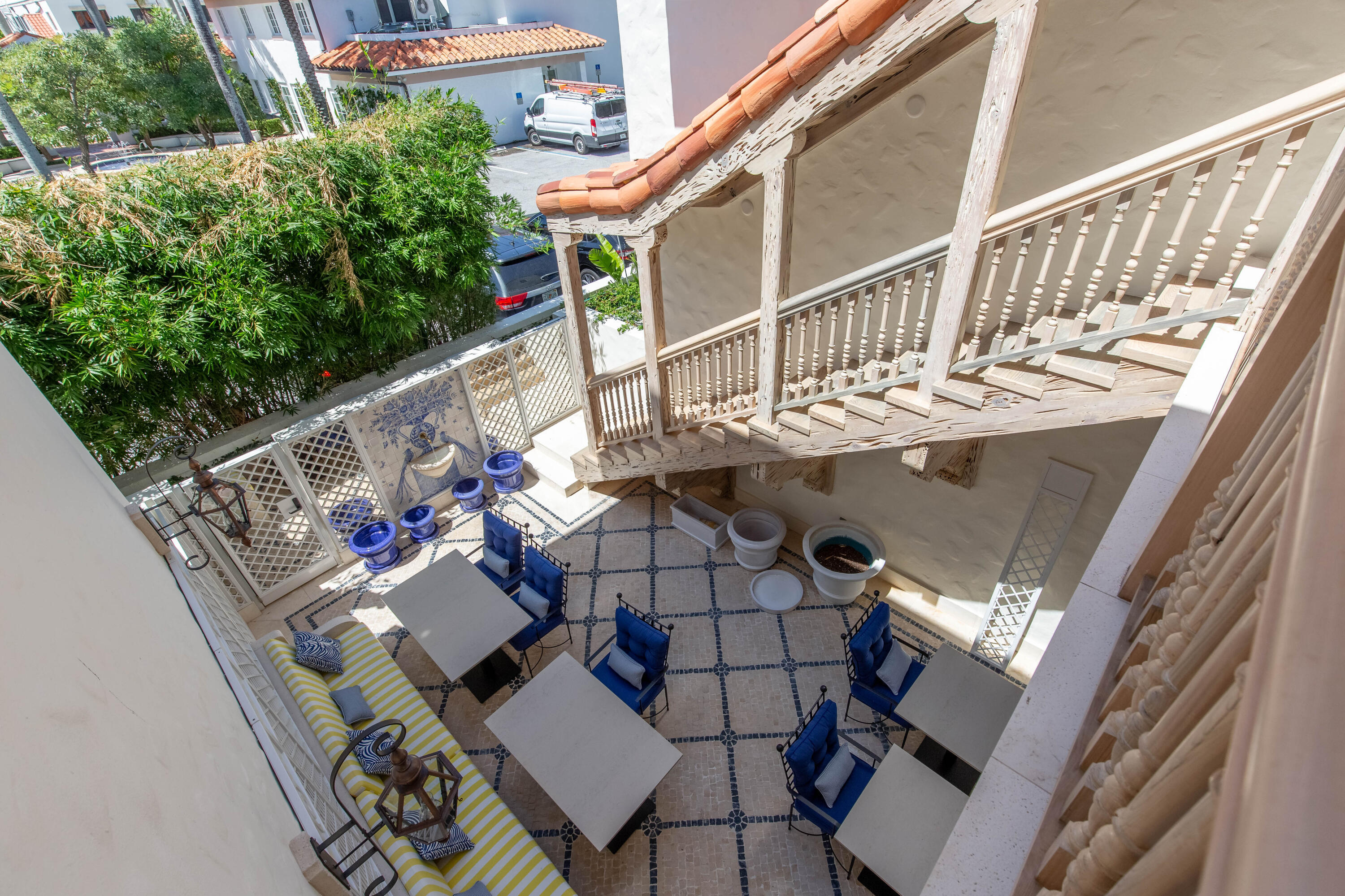 236 Phipps #202, Palm Beach FL 33480