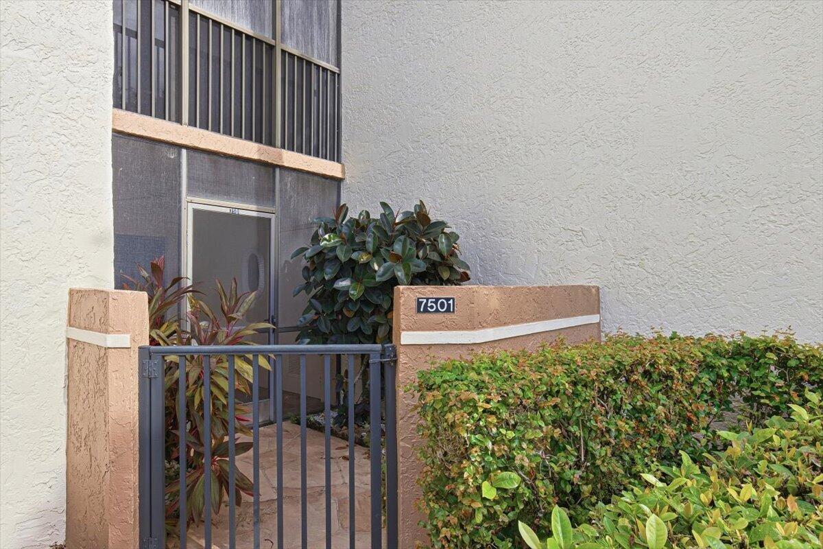 7501 Fairfax, Tamarac FL 33321