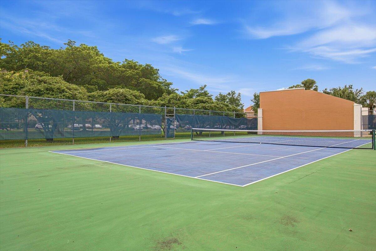 7501 Fairfax, Tamarac FL 33321