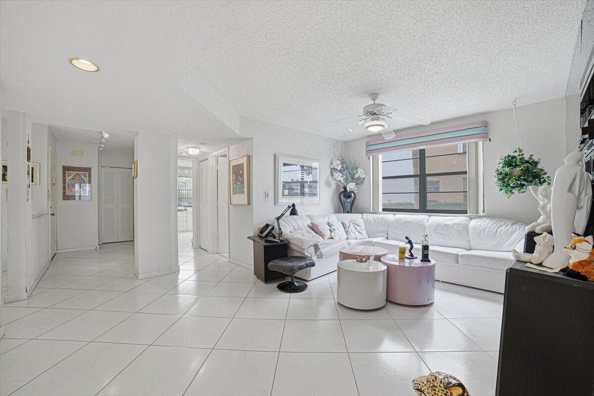 7501 Fairfax, Tamarac FL 33321