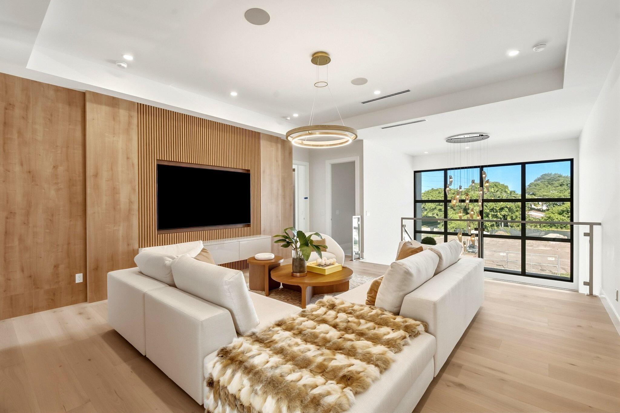 399 NE Spanish, Boca Raton FL 33432