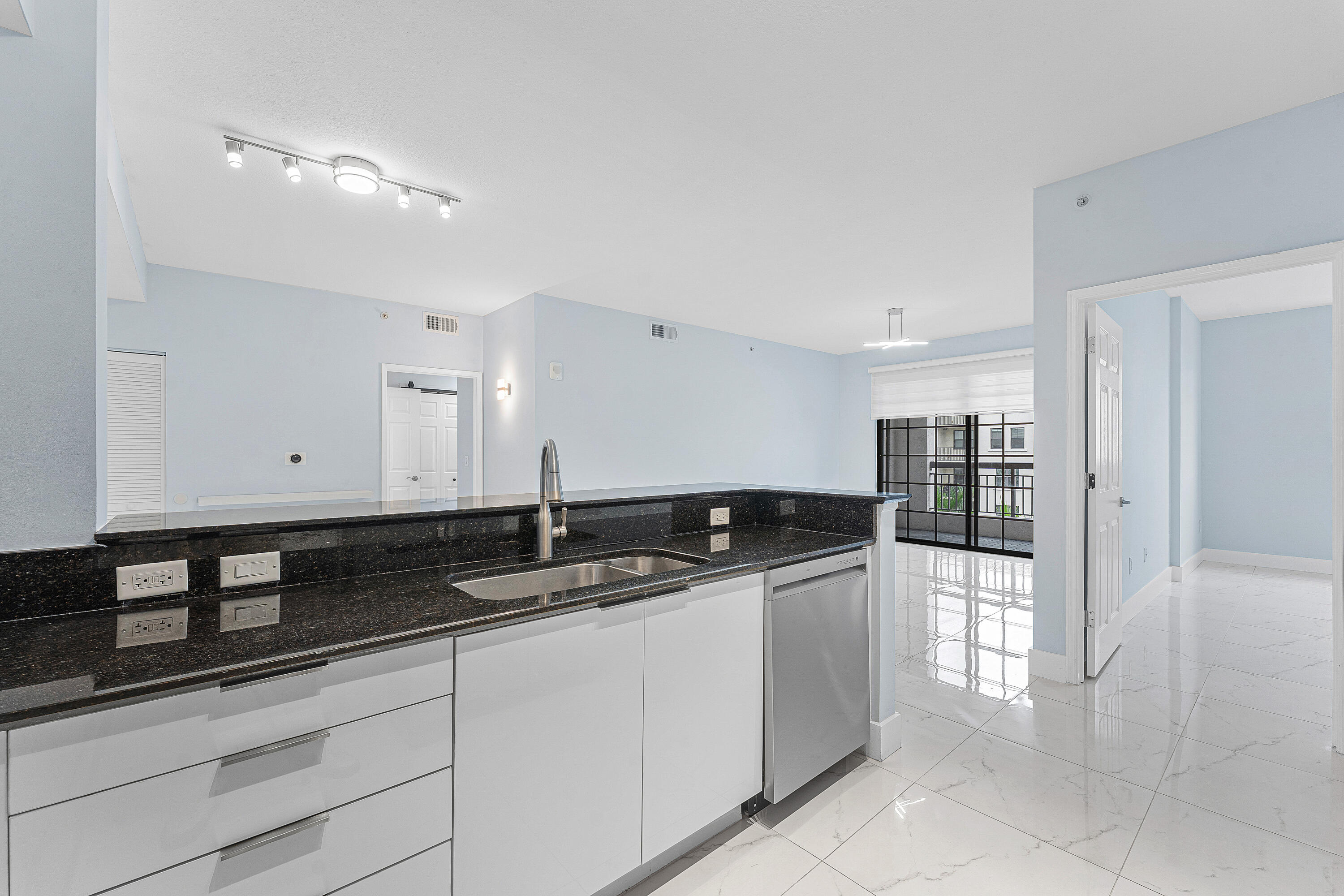 233 S Federal #605, Boca Raton FL 33432