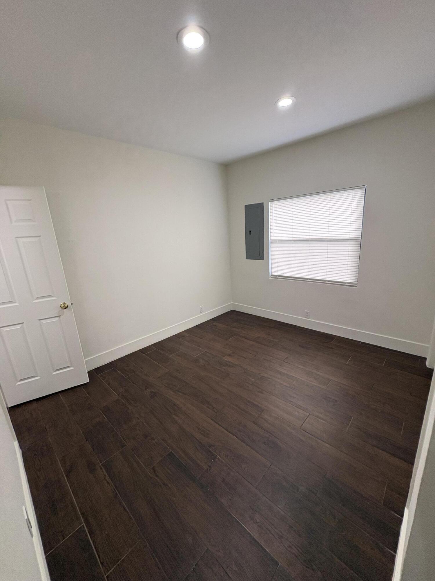 445 Maddock, West Palm Beach FL 33405