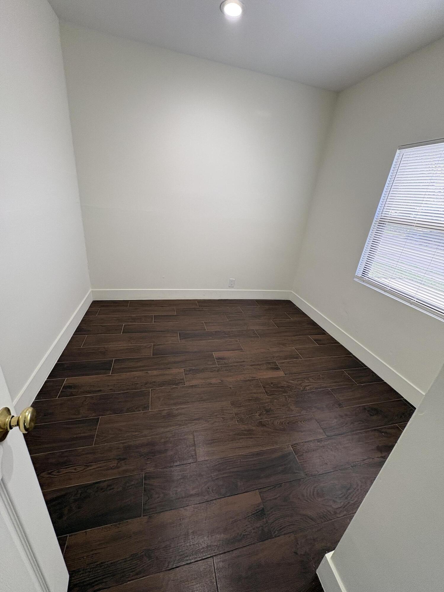 445 Maddock, West Palm Beach FL 33405