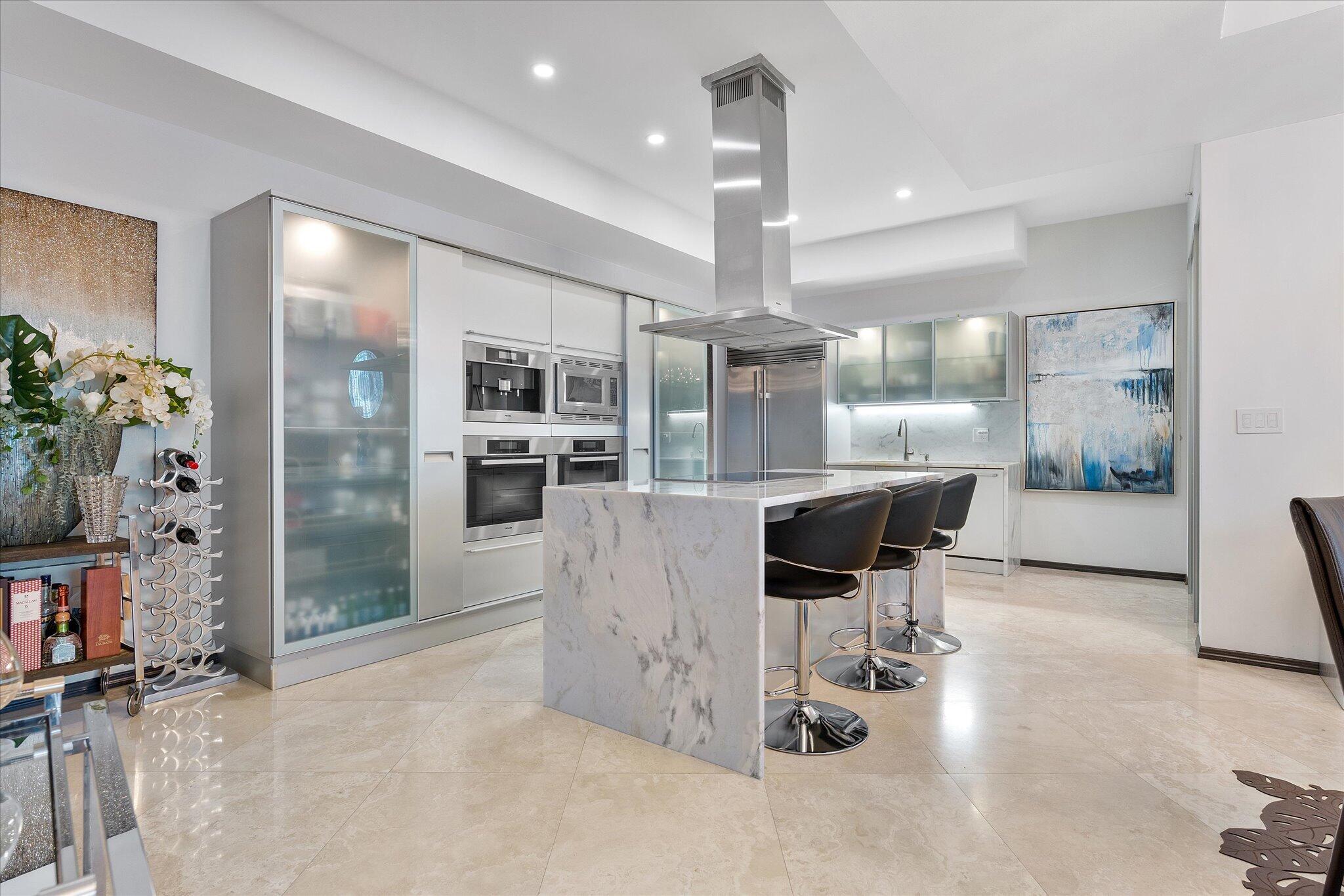 18201 Collins #3704, Sunny Isles Beach FL 33160