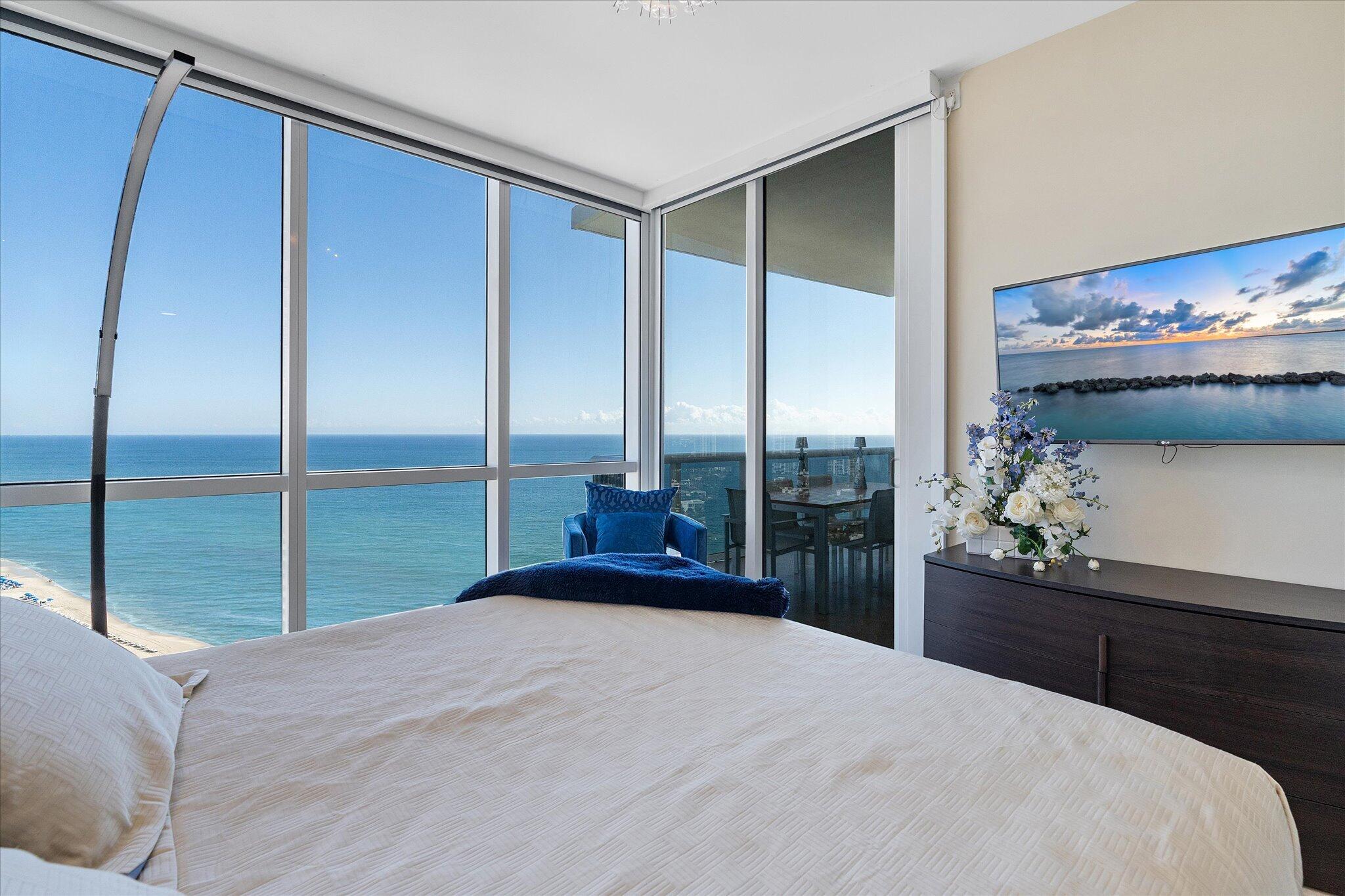 18201 Collins #3704, Sunny Isles Beach FL 33160