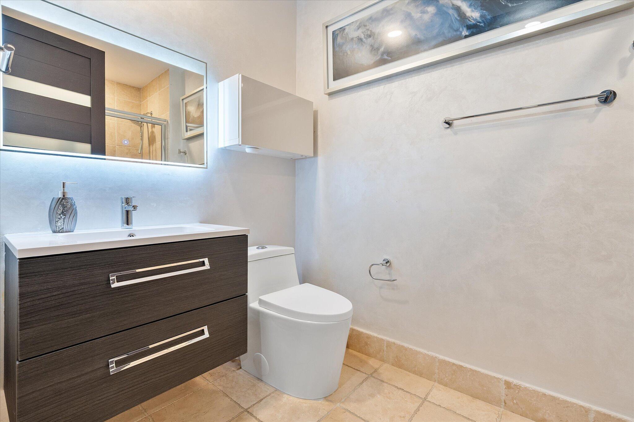 18201 Collins #3704, Sunny Isles Beach FL 33160