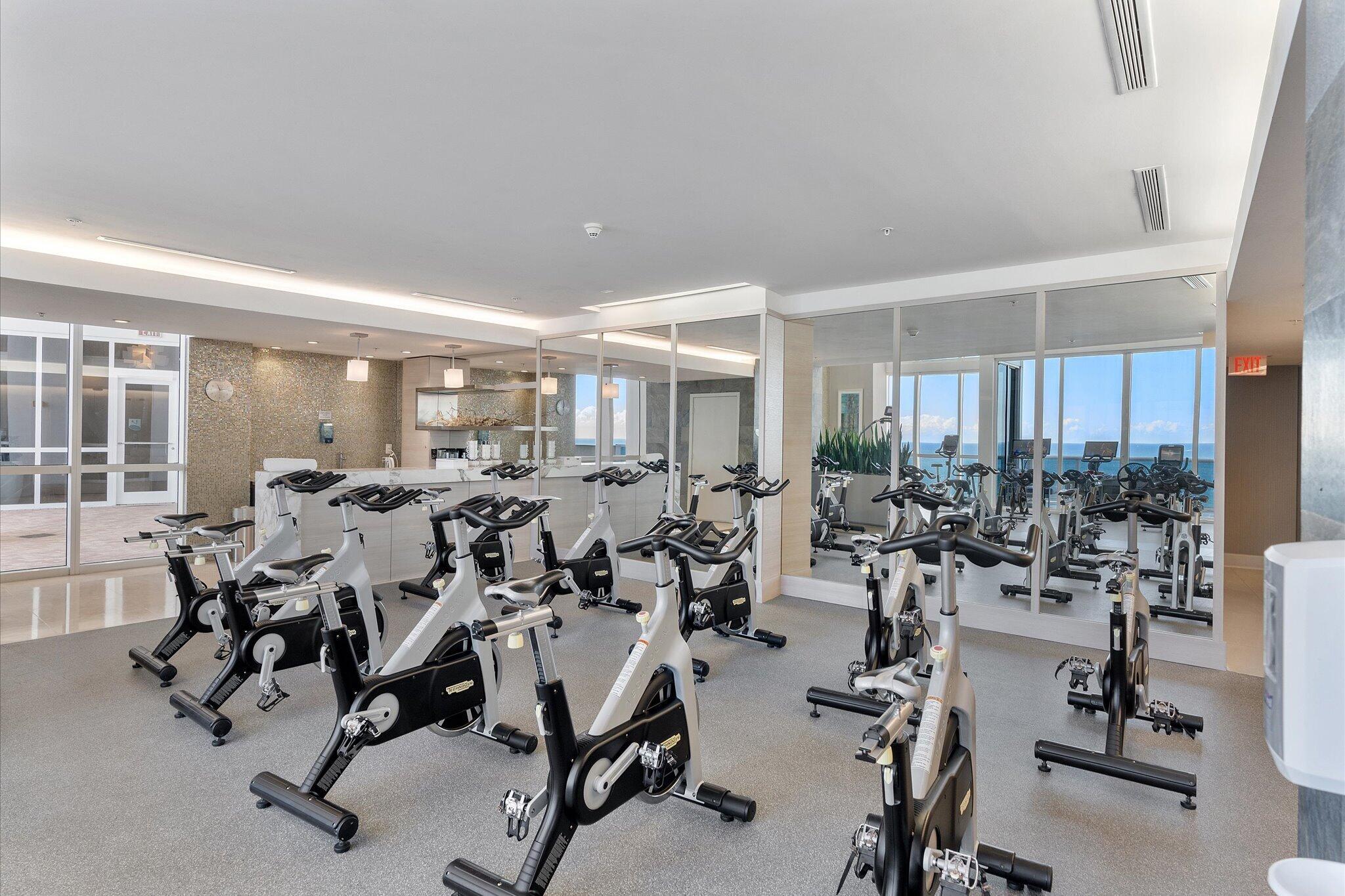 18201 Collins #3704, Sunny Isles Beach FL 33160
