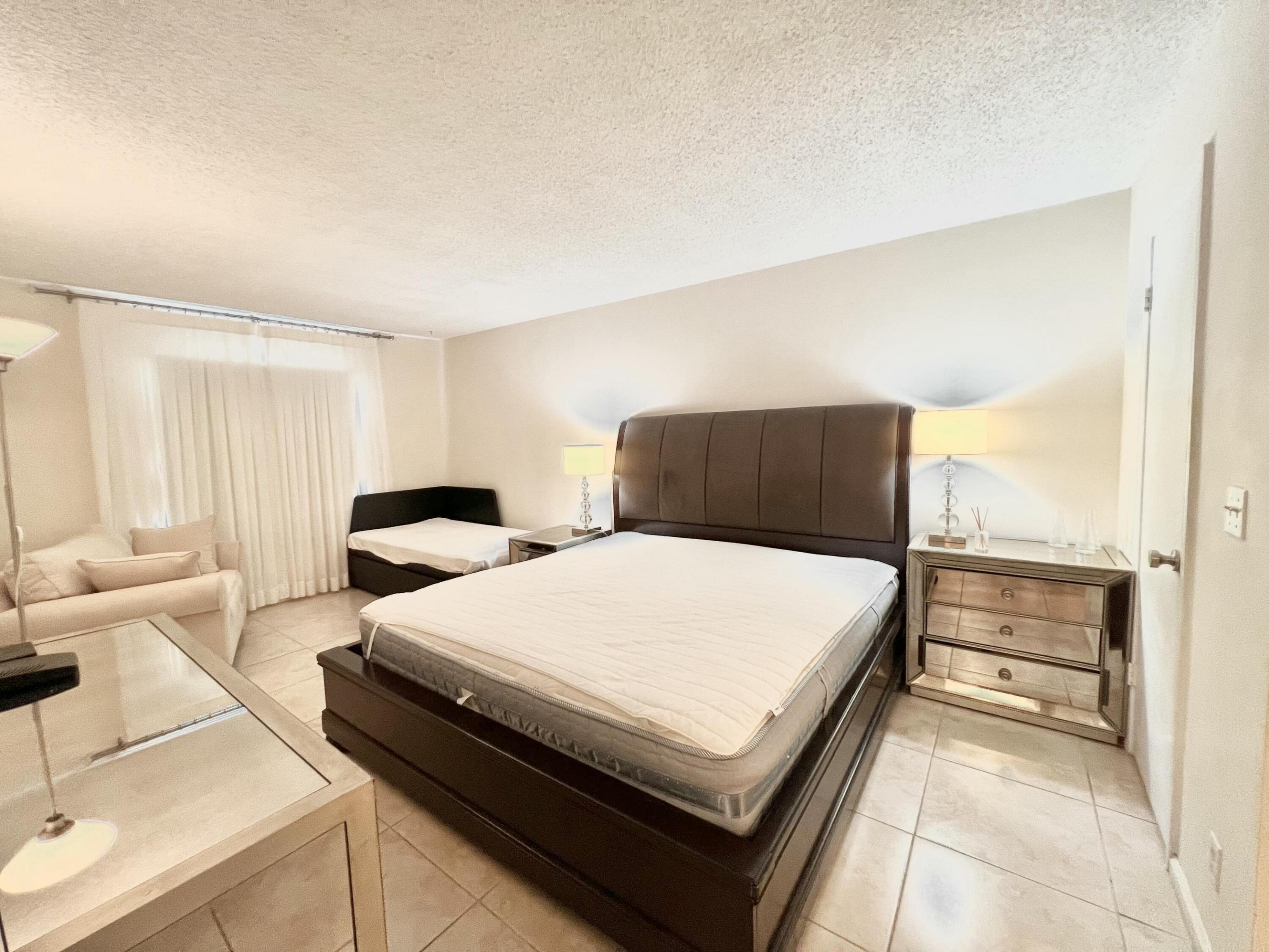6421 BAY CLUB #3, Fort Lauderdale FL 33308
